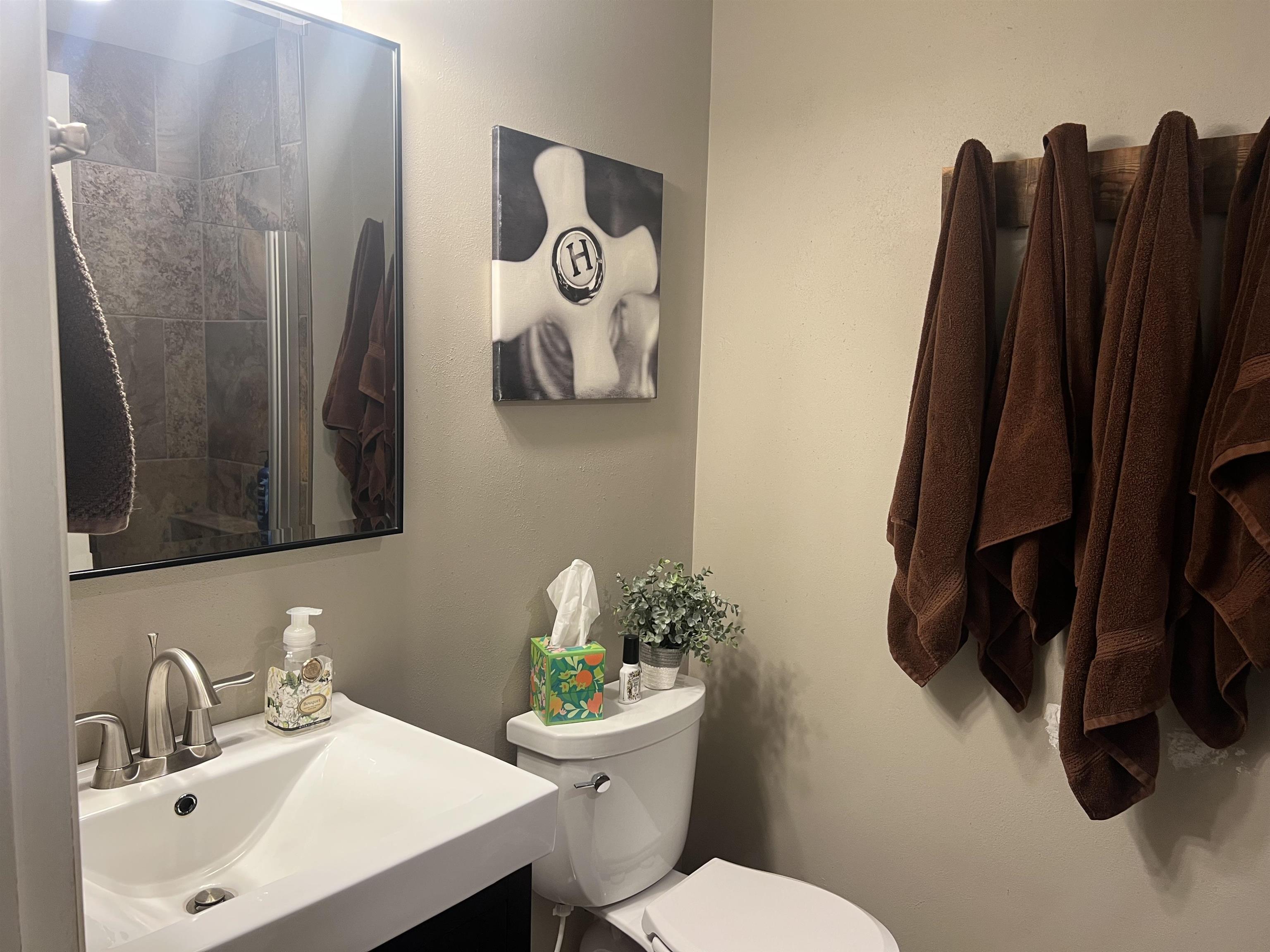 1105 RIDGE ROAD, Marshfield, Wisconsin 54449, 4 Bedrooms Bedrooms, ,2 BathroomsBathrooms,Residential,For Sale,1105 RIDGE ROAD,22601280