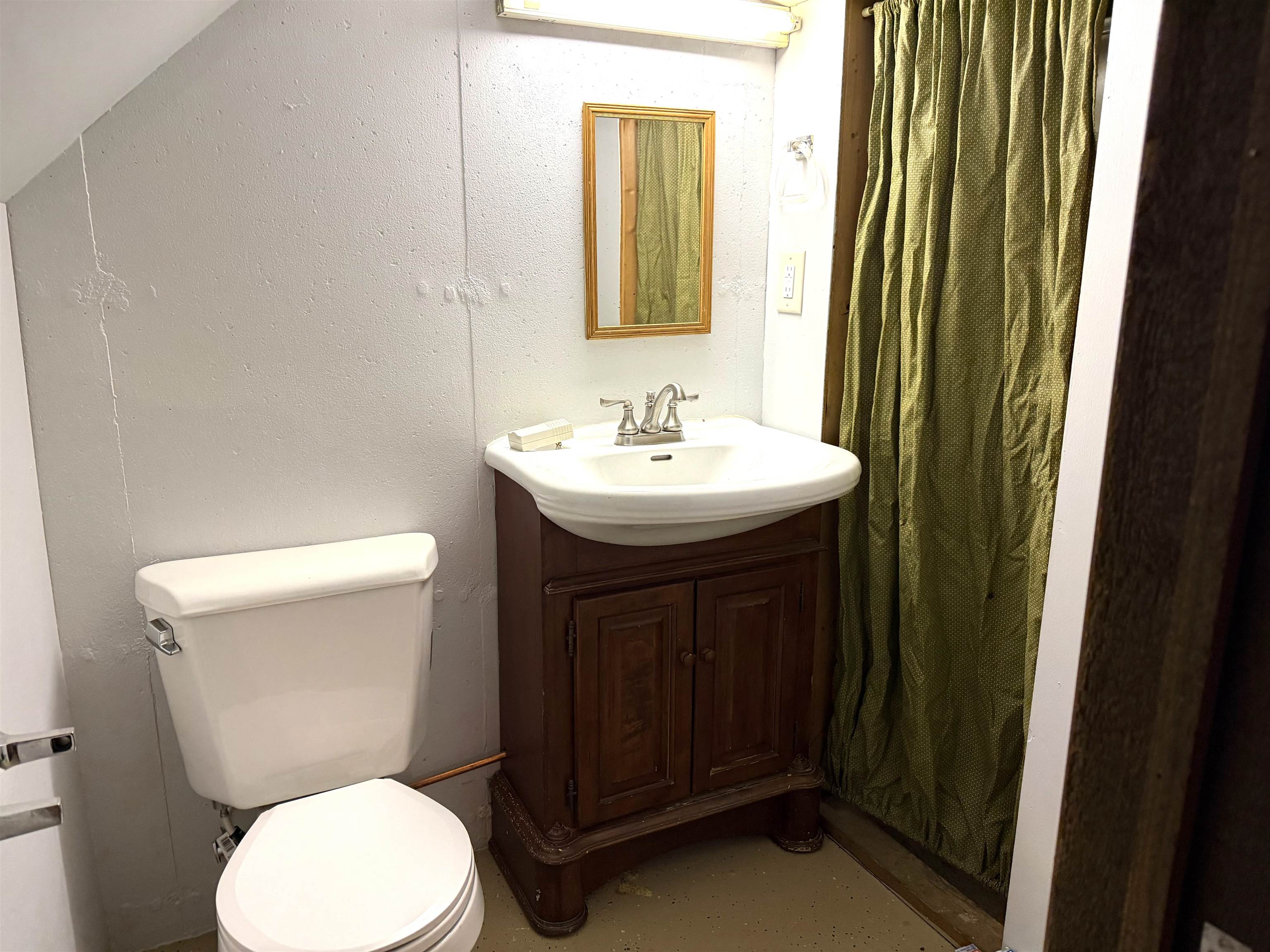 1105 RIDGE ROAD, Marshfield, Wisconsin 54449, 4 Bedrooms Bedrooms, ,2 BathroomsBathrooms,Residential,For Sale,1105 RIDGE ROAD,22601280