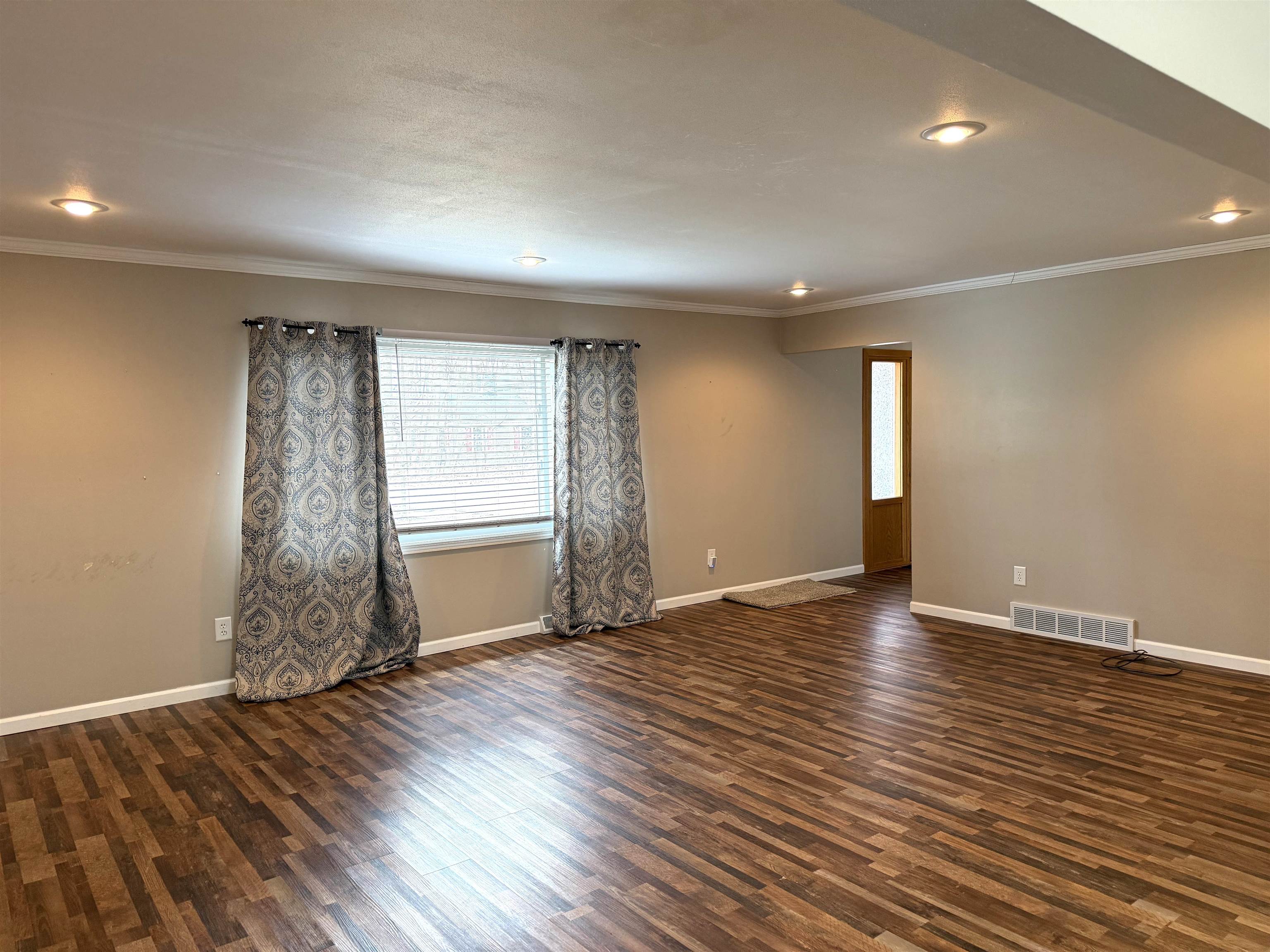 1105 RIDGE ROAD, Marshfield, Wisconsin 54449, 4 Bedrooms Bedrooms, ,2 BathroomsBathrooms,Residential,For Sale,1105 RIDGE ROAD,22601280