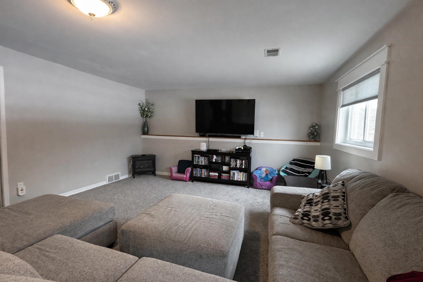 1607 N ADAMS AVENUE, Marshfield, Wisconsin 54449, 5 Bedrooms Bedrooms, ,3 BathroomsBathrooms,Residential,For Sale,1607 N ADAMS AVENUE,22601281