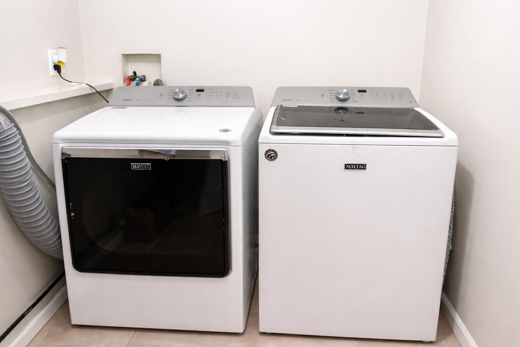 1607 N ADAMS AVENUE, Marshfield, Wisconsin 54449, 5 Bedrooms Bedrooms, ,3 BathroomsBathrooms,Residential,For Sale,1607 N ADAMS AVENUE,22601281