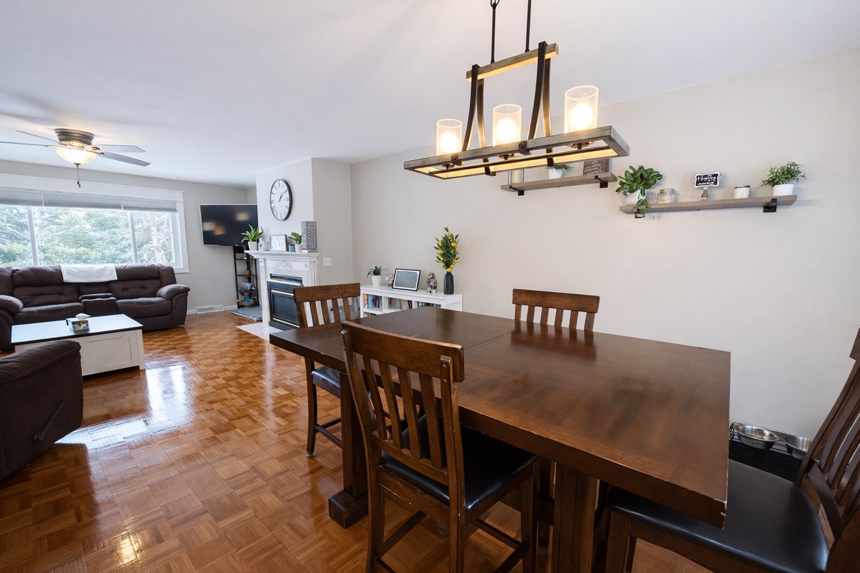 1607 N ADAMS AVENUE, Marshfield, Wisconsin 54449, 5 Bedrooms Bedrooms, ,3 BathroomsBathrooms,Residential,For Sale,1607 N ADAMS AVENUE,22601281