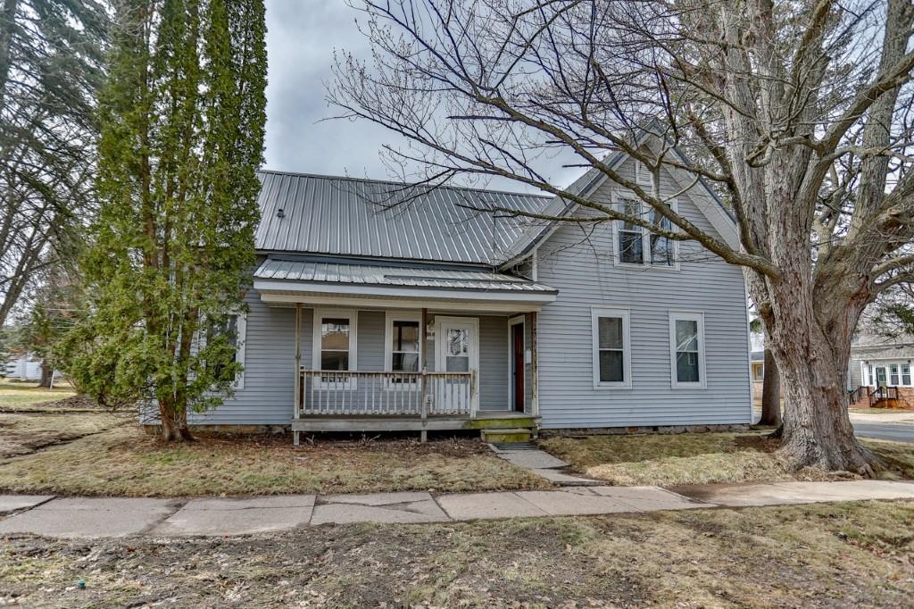 300 E 9TH STREET, Marshfield, Wisconsin 54449, 4 Bedrooms Bedrooms, ,2 BathroomsBathrooms,Residential,For Sale,300 E 9TH STREET,22601284
