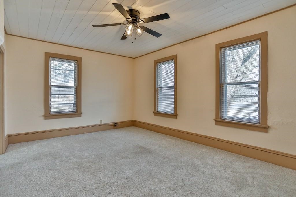 300 E 9TH STREET, Marshfield, Wisconsin 54449, 4 Bedrooms Bedrooms, ,2 BathroomsBathrooms,Residential,For Sale,300 E 9TH STREET,22601284