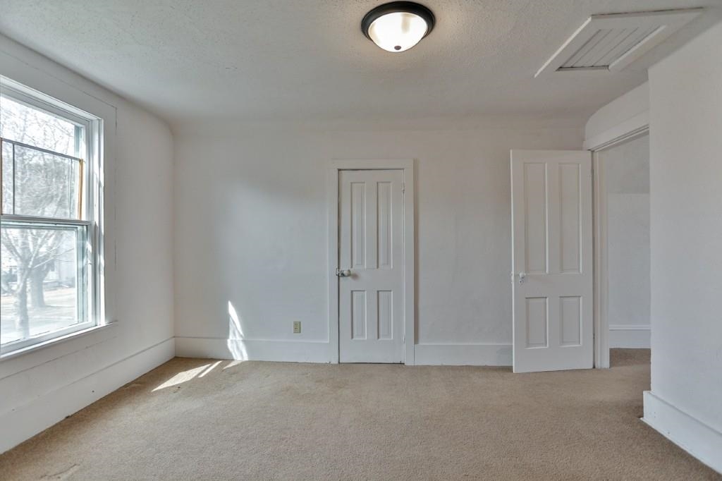 300 E 9TH STREET, Marshfield, Wisconsin 54449, 4 Bedrooms Bedrooms, ,2 BathroomsBathrooms,Residential,For Sale,300 E 9TH STREET,22601284