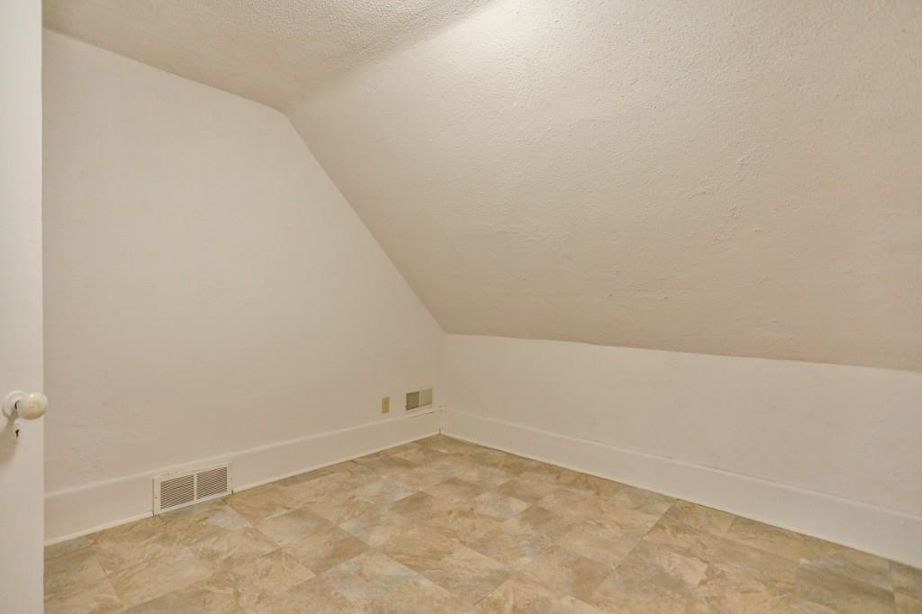 300 E 9TH STREET, Marshfield, Wisconsin 54449, 4 Bedrooms Bedrooms, ,2 BathroomsBathrooms,Residential,For Sale,300 E 9TH STREET,22601284