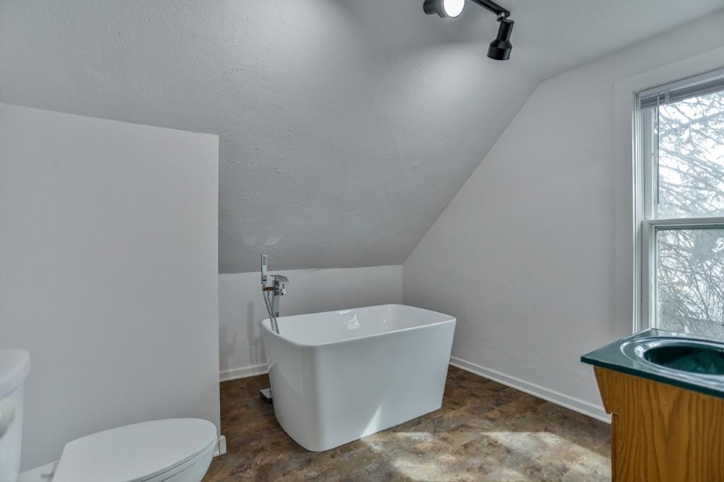 300 E 9TH STREET, Marshfield, Wisconsin 54449, 4 Bedrooms Bedrooms, ,2 BathroomsBathrooms,Residential,For Sale,300 E 9TH STREET,22601284