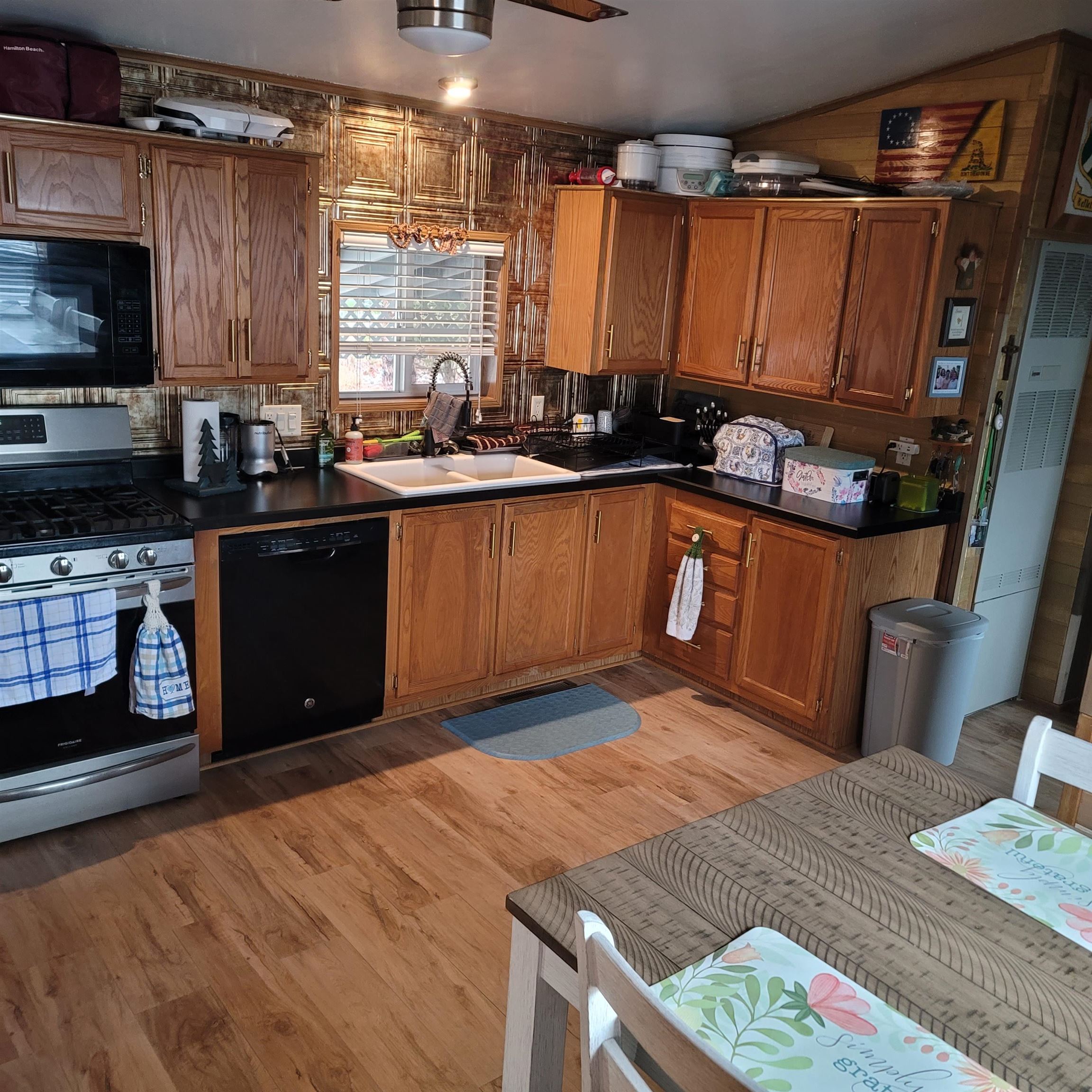 7740 SOUTH PARK ROAD, Wisconsin Rapids, Wisconsin 54494, 3 Bedrooms Bedrooms, ,2 BathroomsBathrooms,Residential,For Sale,7740 SOUTH PARK ROAD,22601288