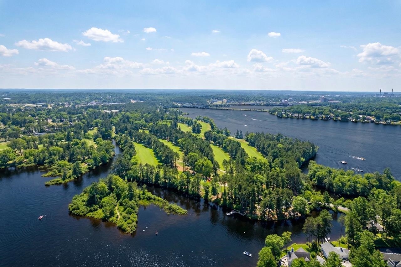 301 PINE ISLAND LANE, Schofield, Wisconsin 54476, 2 Bedrooms Bedrooms, ,3 BathroomsBathrooms,Residential,For Sale,301 PINE ISLAND LANE,22601289