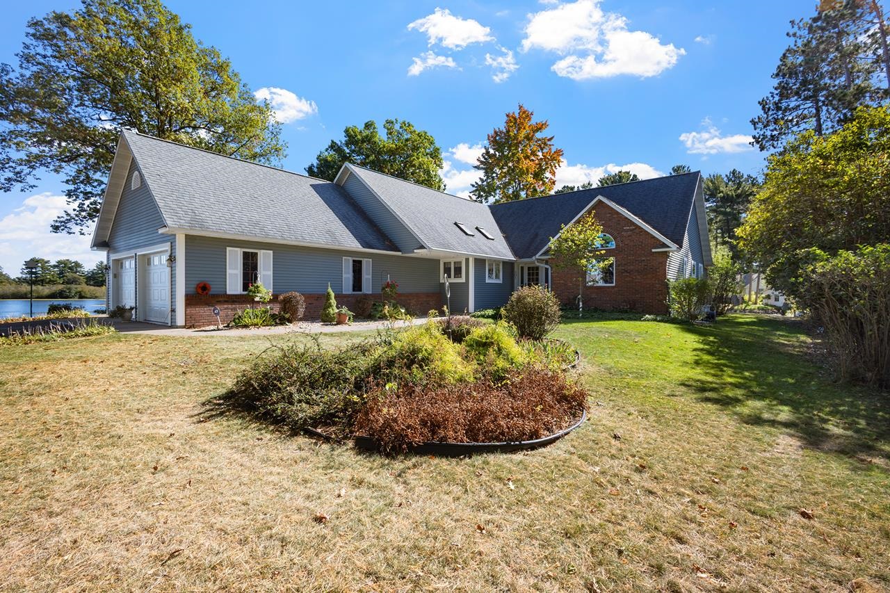 301 PINE ISLAND LANE, Schofield, Wisconsin 54476, 2 Bedrooms Bedrooms, ,3 BathroomsBathrooms,Residential,For Sale,301 PINE ISLAND LANE,22601289