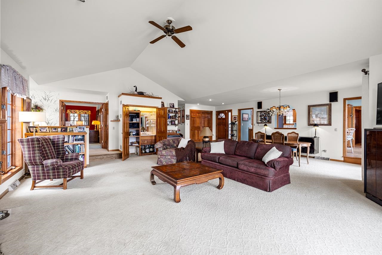 301 PINE ISLAND LANE, Schofield, Wisconsin 54476, 2 Bedrooms Bedrooms, ,3 BathroomsBathrooms,Residential,For Sale,301 PINE ISLAND LANE,22601289