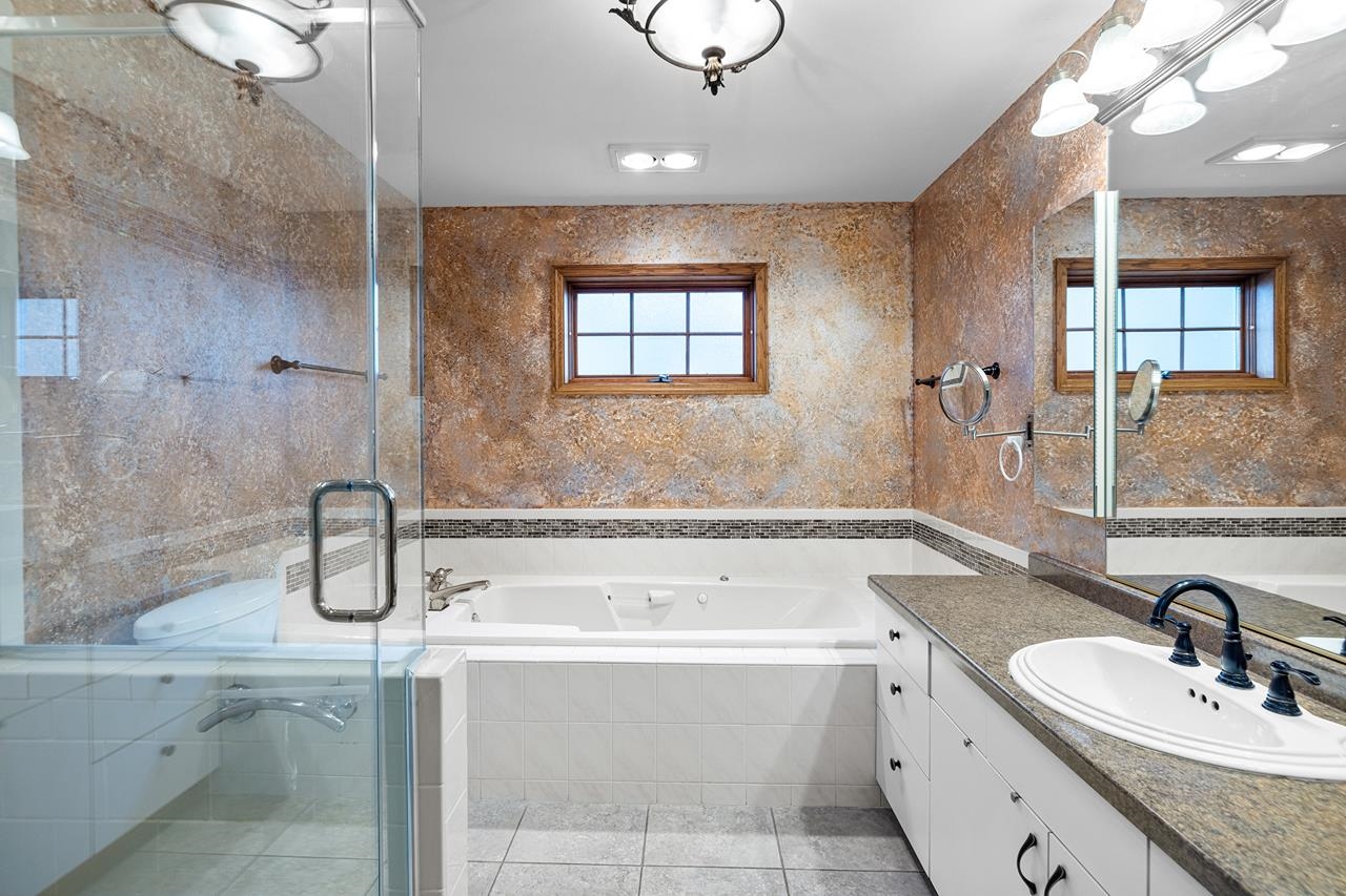 301 PINE ISLAND LANE, Schofield, Wisconsin 54476, 2 Bedrooms Bedrooms, ,3 BathroomsBathrooms,Residential,For Sale,301 PINE ISLAND LANE,22601289