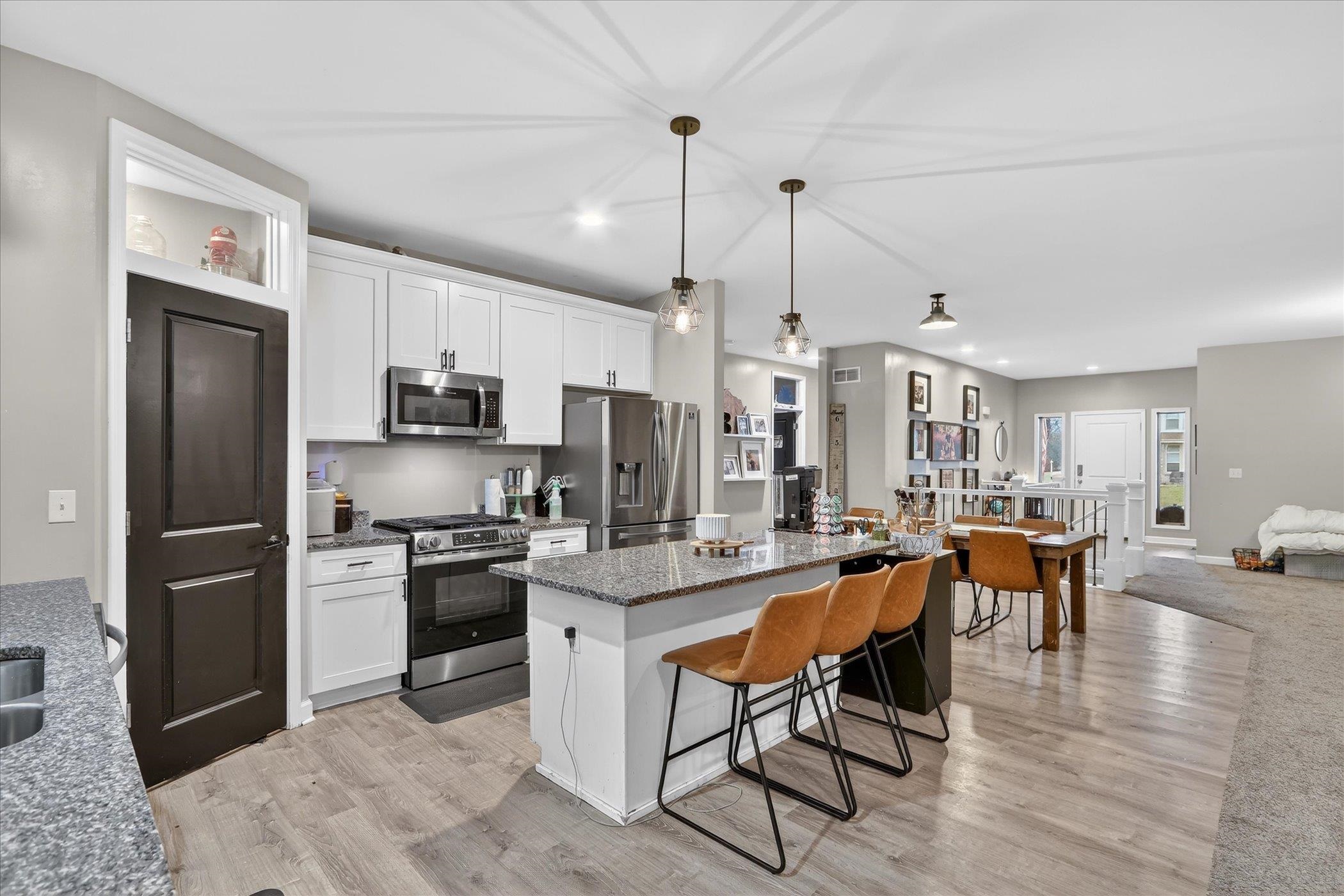 11142 N LAKE WOODS DRIVE, EDGERTON, Wisconsin 53534, 6 Bedrooms Bedrooms, ,3 BathroomsBathrooms,Residential,For Sale,11142 N LAKE WOODS DRIVE,22601295