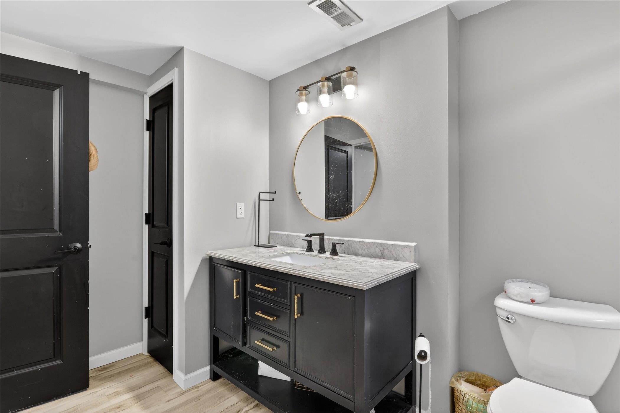 11142 N LAKE WOODS DRIVE, EDGERTON, Wisconsin 53534, 6 Bedrooms Bedrooms, ,3 BathroomsBathrooms,Residential,For Sale,11142 N LAKE WOODS DRIVE,22601295