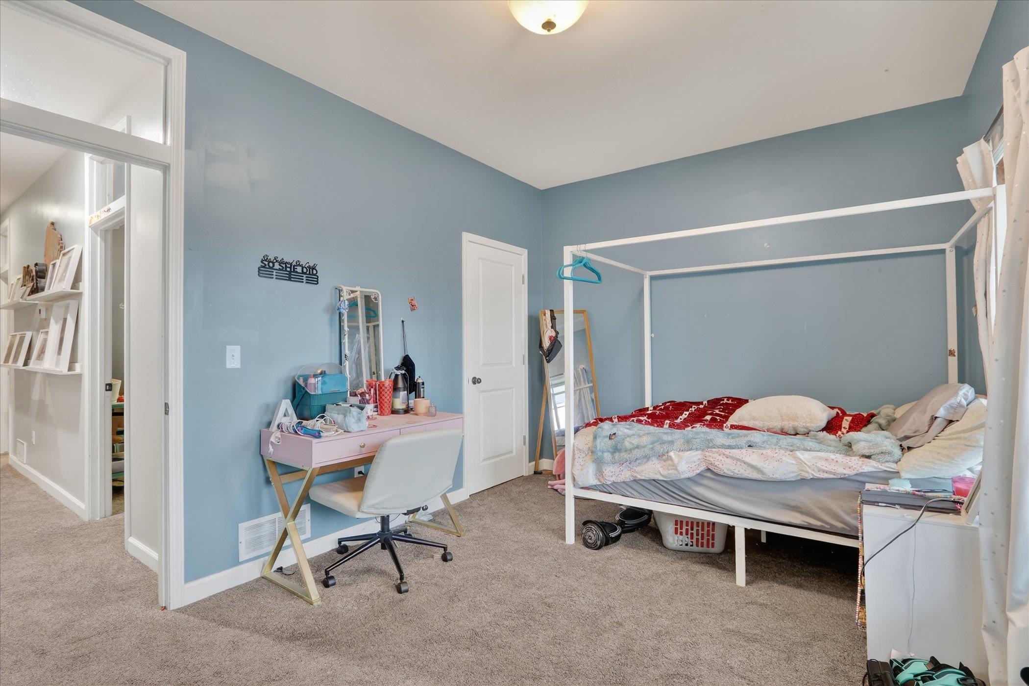 11142 N LAKE WOODS DRIVE, EDGERTON, Wisconsin 53534, 6 Bedrooms Bedrooms, ,3 BathroomsBathrooms,Residential,For Sale,11142 N LAKE WOODS DRIVE,22601295