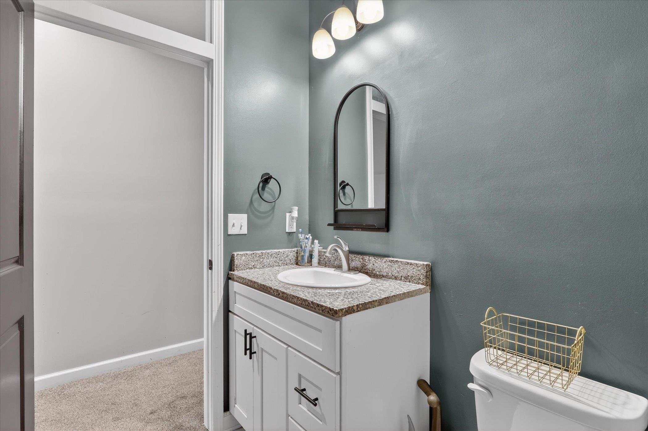 11142 N LAKE WOODS DRIVE, EDGERTON, Wisconsin 53534, 6 Bedrooms Bedrooms, ,3 BathroomsBathrooms,Residential,For Sale,11142 N LAKE WOODS DRIVE,22601295