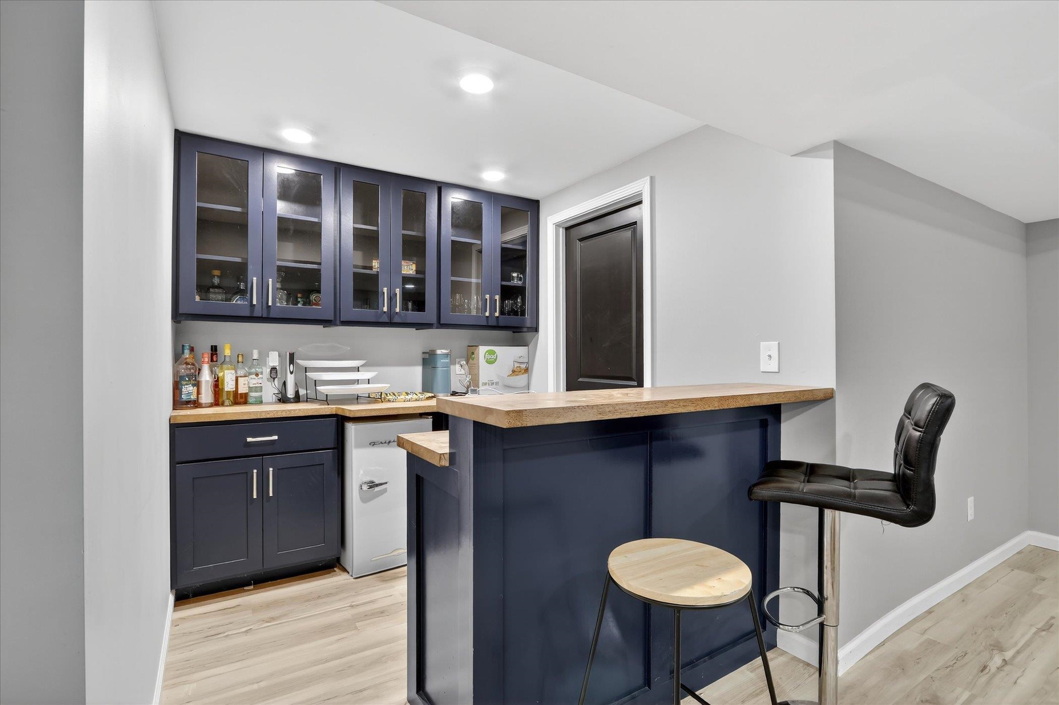 11142 N LAKE WOODS DRIVE, EDGERTON, Wisconsin 53534, 6 Bedrooms Bedrooms, ,3 BathroomsBathrooms,Residential,For Sale,11142 N LAKE WOODS DRIVE,22601295