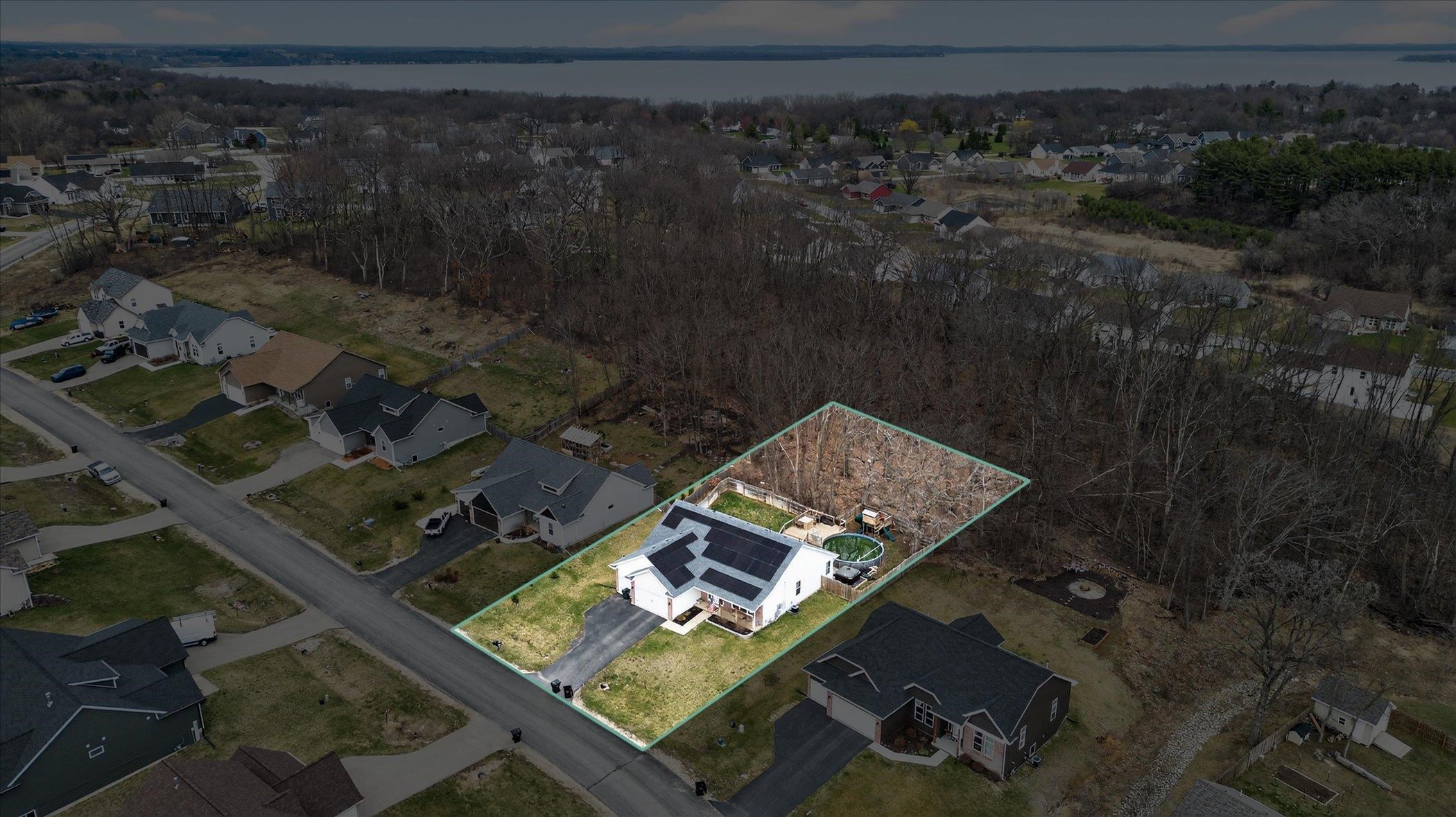 11142 N LAKE WOODS DRIVE, EDGERTON, Wisconsin 53534, 6 Bedrooms Bedrooms, ,3 BathroomsBathrooms,Residential,For Sale,11142 N LAKE WOODS DRIVE,22601295