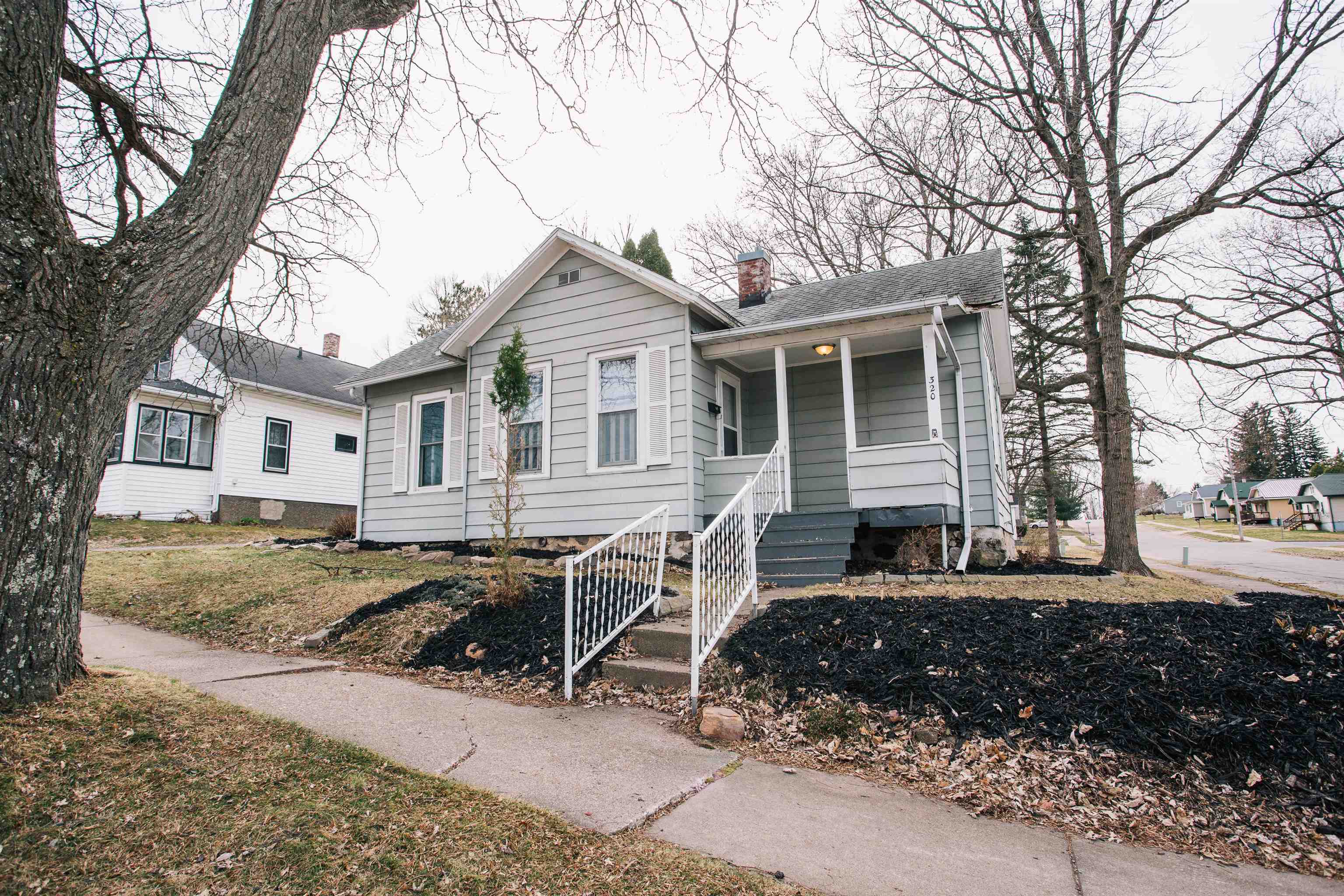 320 PARK STREET, Neillsville, Wisconsin 54456, 2 Bedrooms Bedrooms, ,1 BathroomBathrooms,Residential,For Sale,320 PARK STREET,22601297