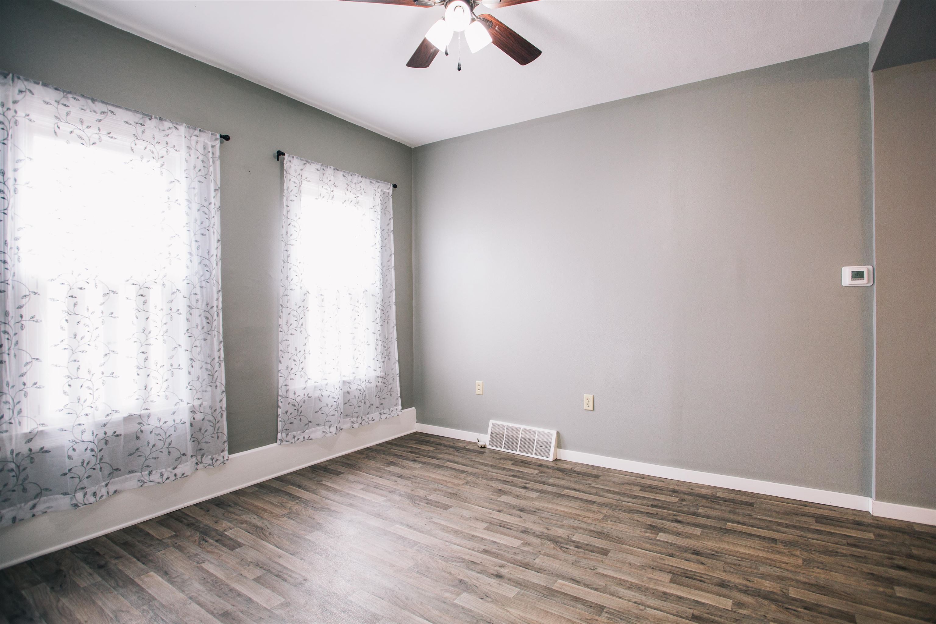 320 PARK STREET, Neillsville, Wisconsin 54456, 2 Bedrooms Bedrooms, ,1 BathroomBathrooms,Residential,For Sale,320 PARK STREET,22601297