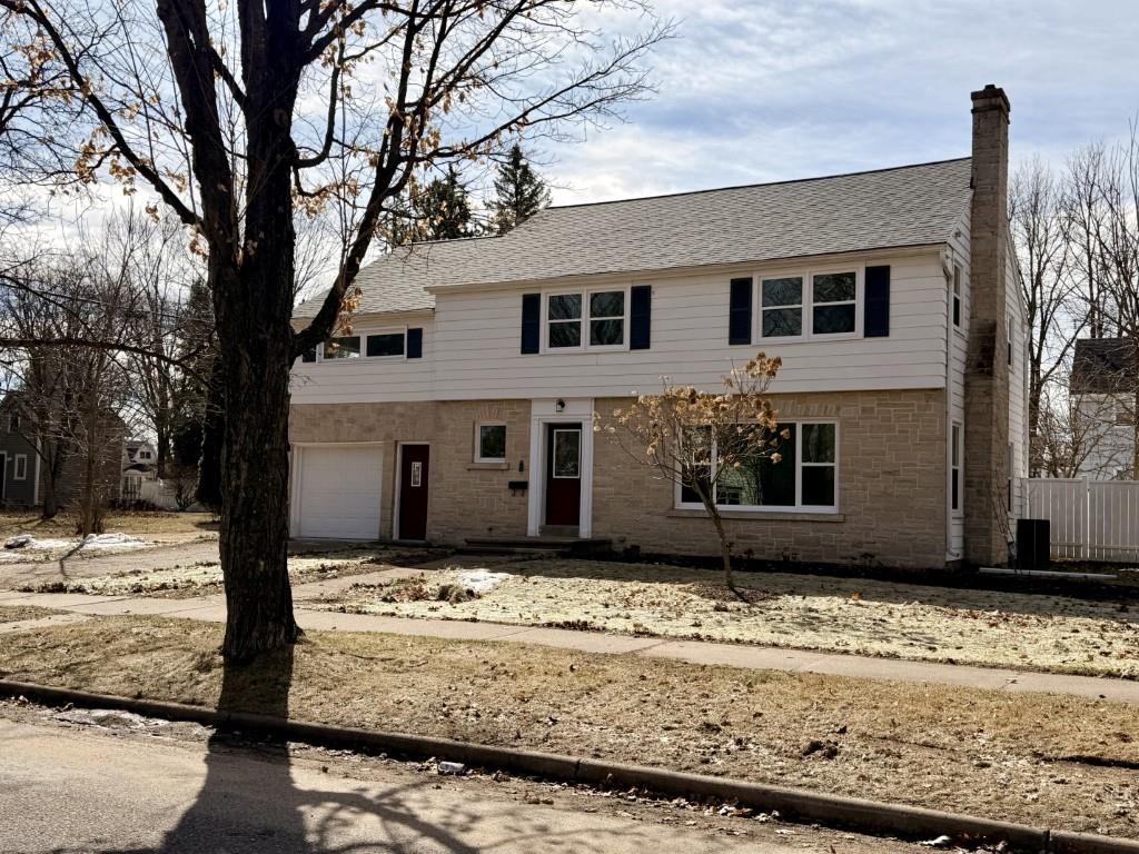 1305 E 6TH STREET, Merrill, Wisconsin 54452, 5 Bedrooms Bedrooms, ,3 BathroomsBathrooms,Residential,For Sale,1305 E 6TH STREET,22601298