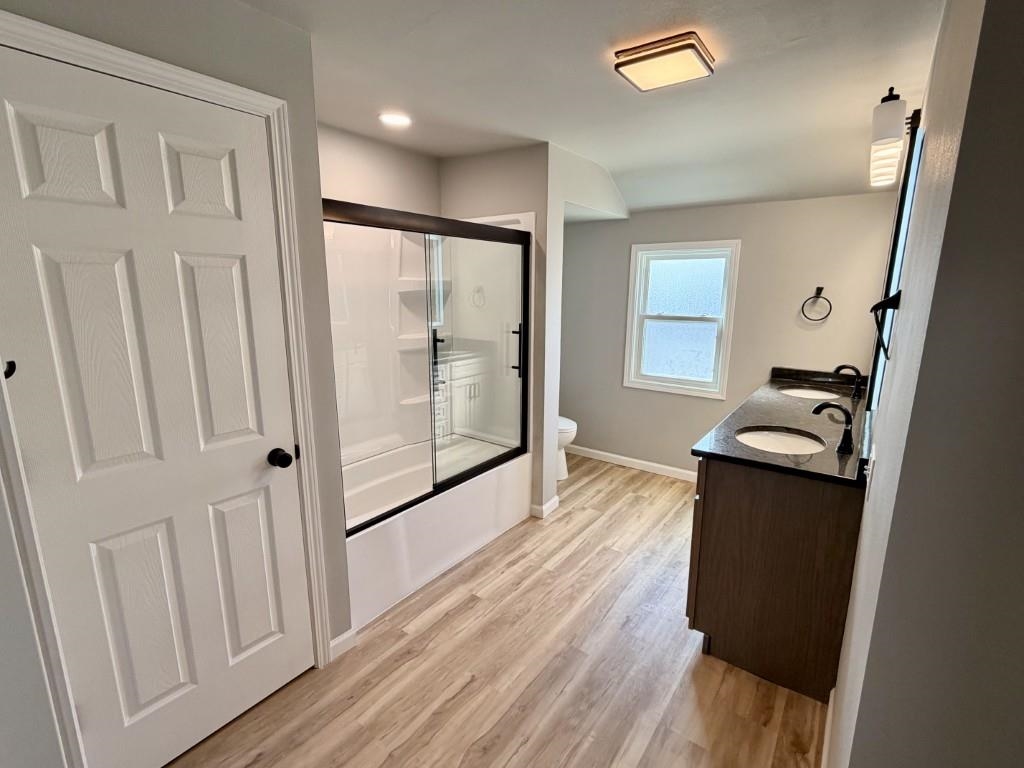 1305 E 6TH STREET, Merrill, Wisconsin 54452, 5 Bedrooms Bedrooms, ,3 BathroomsBathrooms,Residential,For Sale,1305 E 6TH STREET,22601298