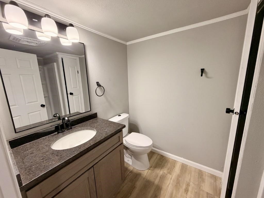 1305 E 6TH STREET, Merrill, Wisconsin 54452, 5 Bedrooms Bedrooms, ,3 BathroomsBathrooms,Residential,For Sale,1305 E 6TH STREET,22601298