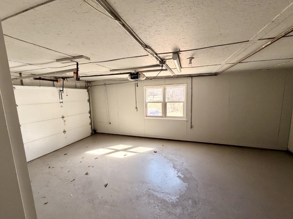 1305 E 6TH STREET, Merrill, Wisconsin 54452, 5 Bedrooms Bedrooms, ,3 BathroomsBathrooms,Residential,For Sale,1305 E 6TH STREET,22601298