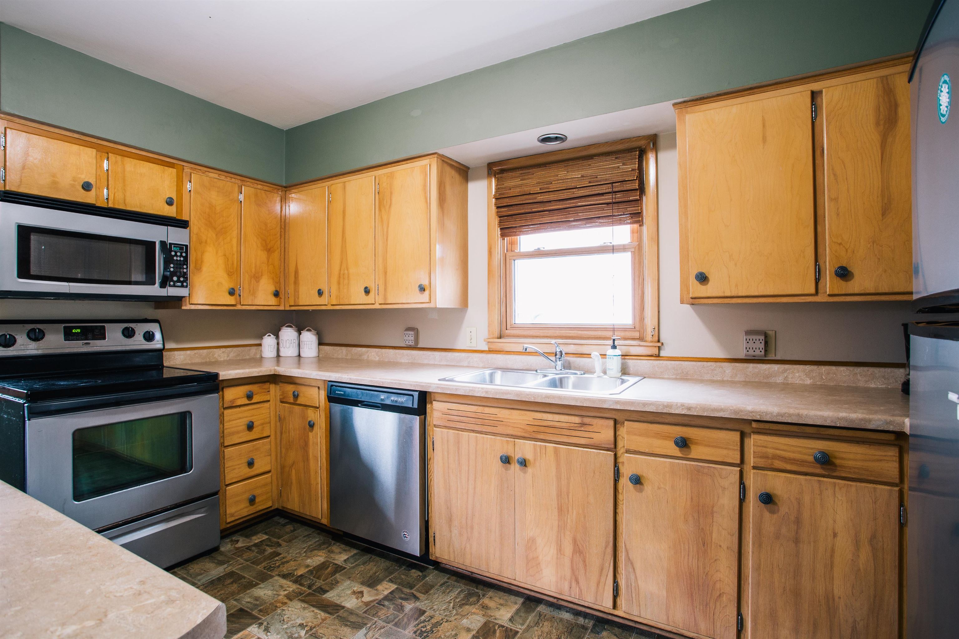 1703 GRAND AVENUE, Neillsville, Wisconsin 54456, 3 Bedrooms Bedrooms, ,2 BathroomsBathrooms,Residential,For Sale,1703 GRAND AVENUE,22601299