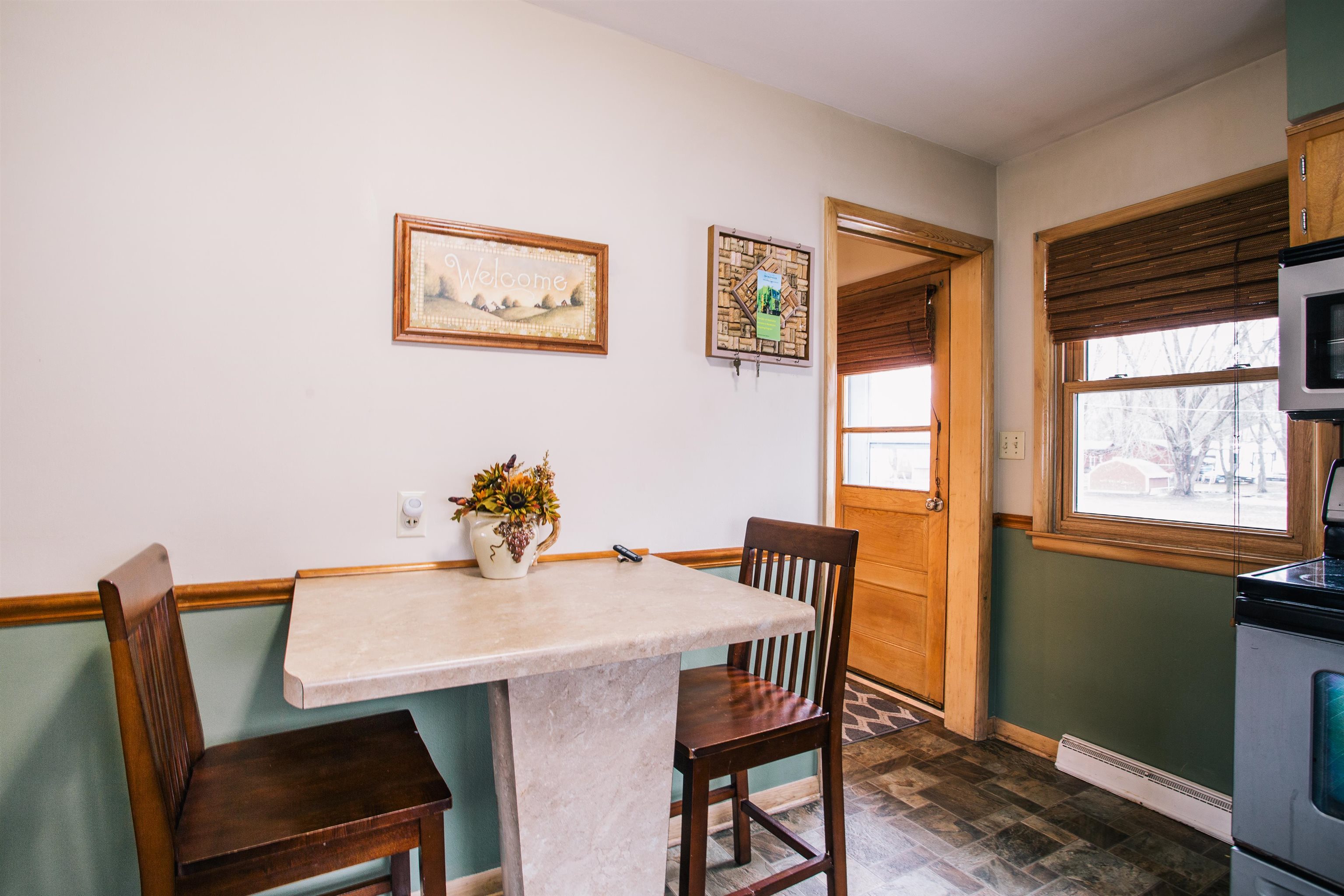 1703 GRAND AVENUE, Neillsville, Wisconsin 54456, 3 Bedrooms Bedrooms, ,2 BathroomsBathrooms,Residential,For Sale,1703 GRAND AVENUE,22601299