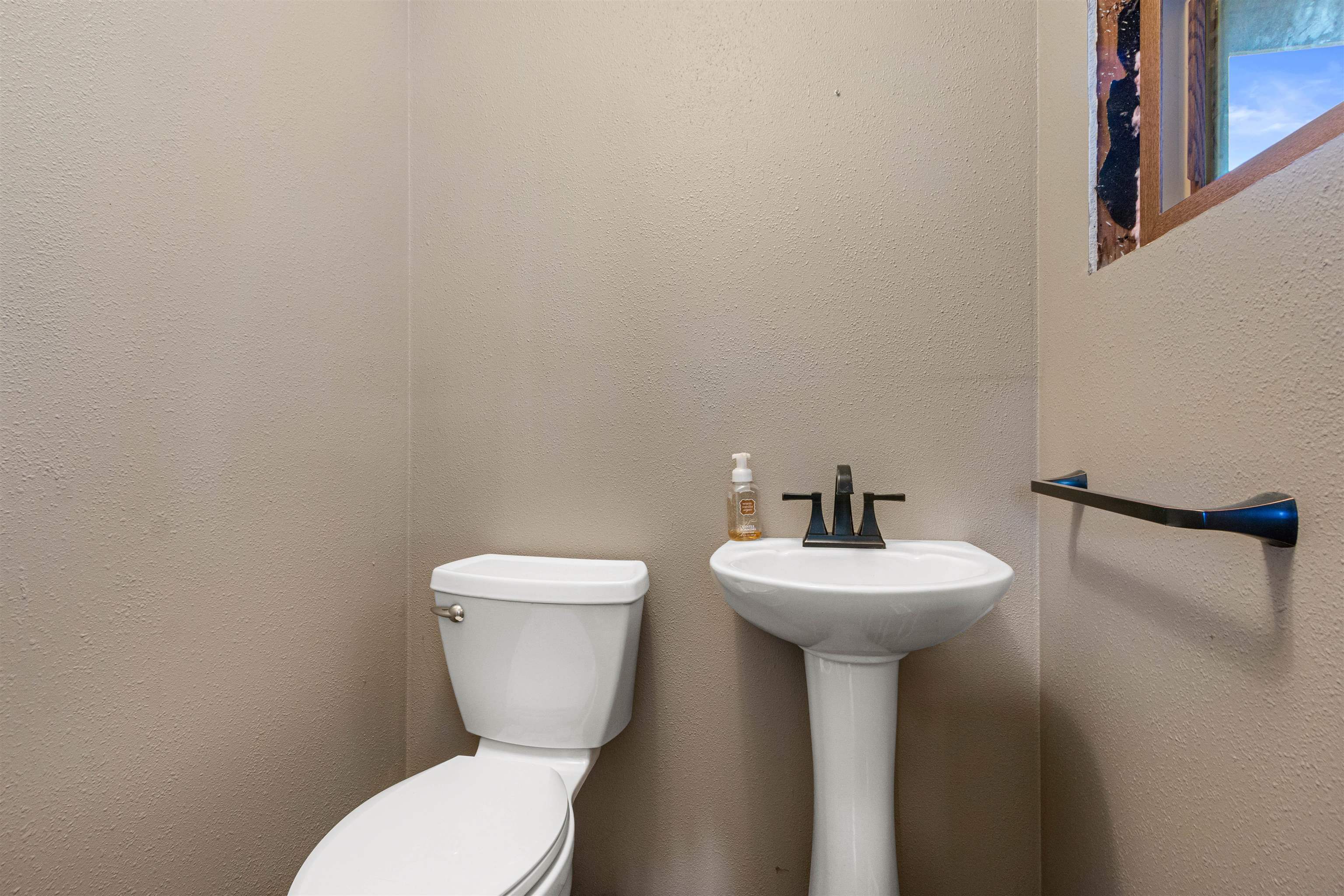 1020 GRIFFITH AVENUE, Wisconsin Rapids, Wisconsin 54494, 3 Bedrooms Bedrooms, ,2 BathroomsBathrooms,Residential,For Sale,1020 GRIFFITH AVENUE,22601301