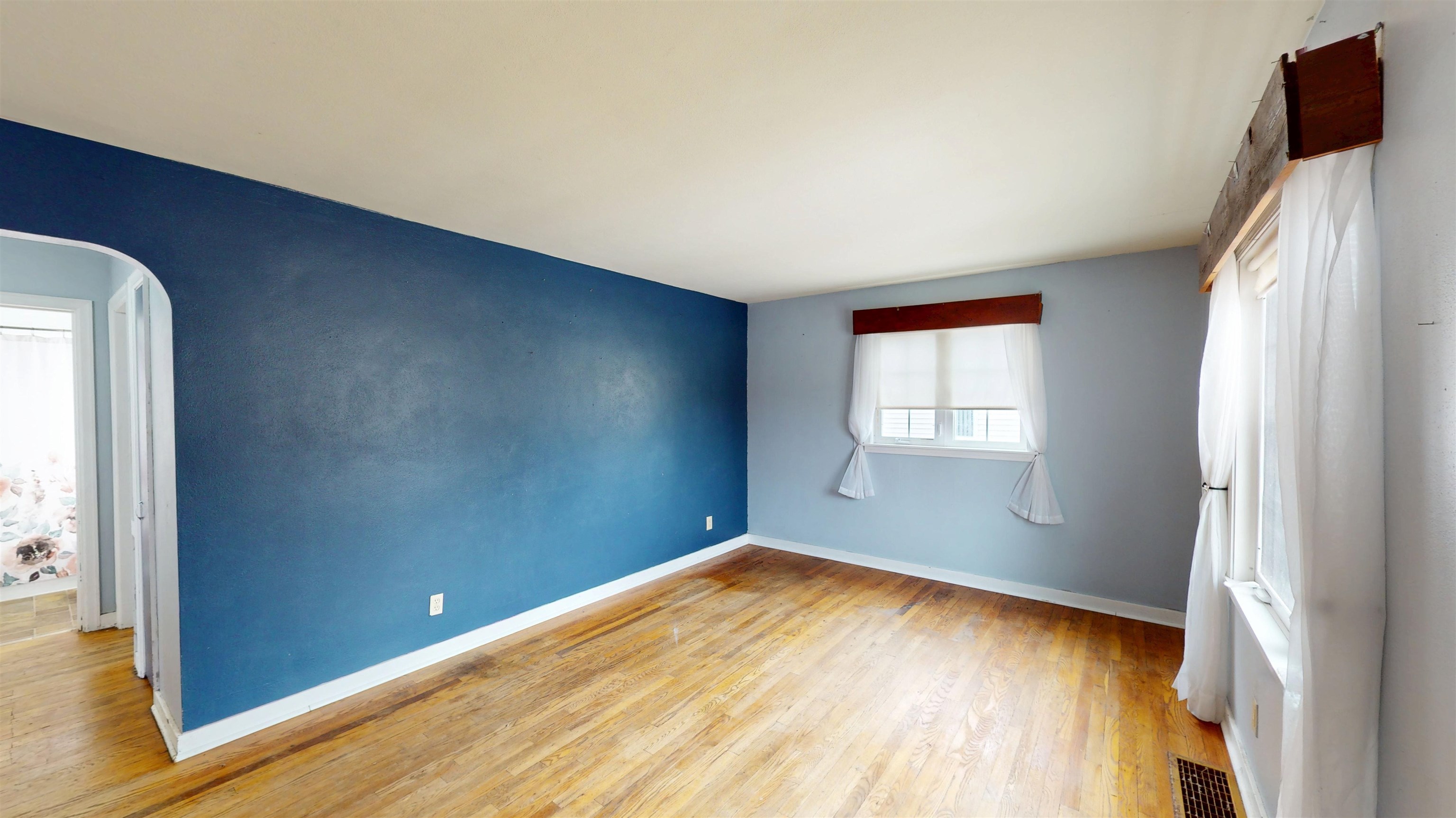 505 S ASH AVENUE, Marshfield, Wisconsin 54449, 2 Bedrooms Bedrooms, ,1 BathroomBathrooms,Residential,For Sale,505 S ASH AVENUE,22601303