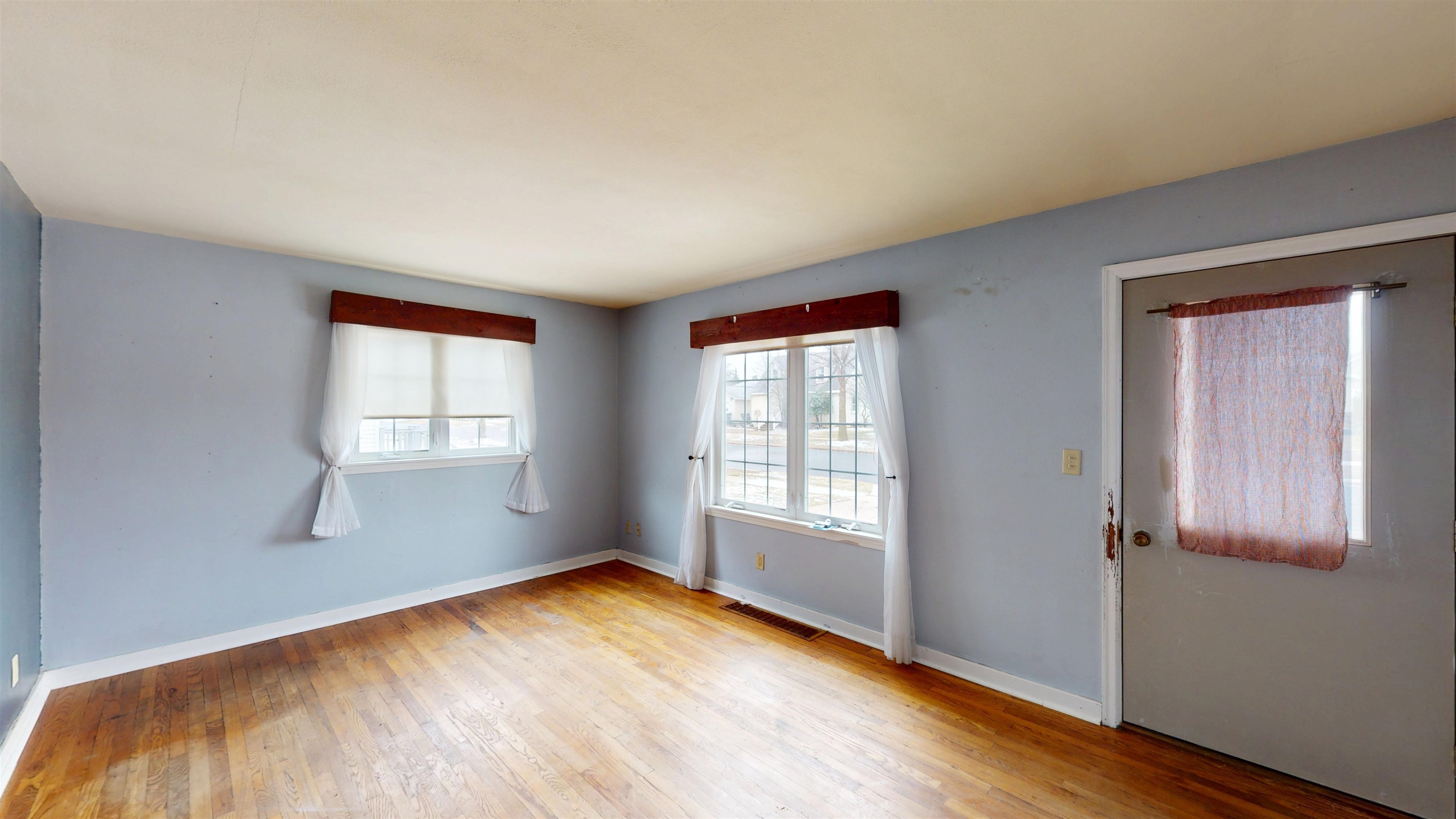 505 S ASH AVENUE, Marshfield, Wisconsin 54449, 2 Bedrooms Bedrooms, ,1 BathroomBathrooms,Residential,For Sale,505 S ASH AVENUE,22601303