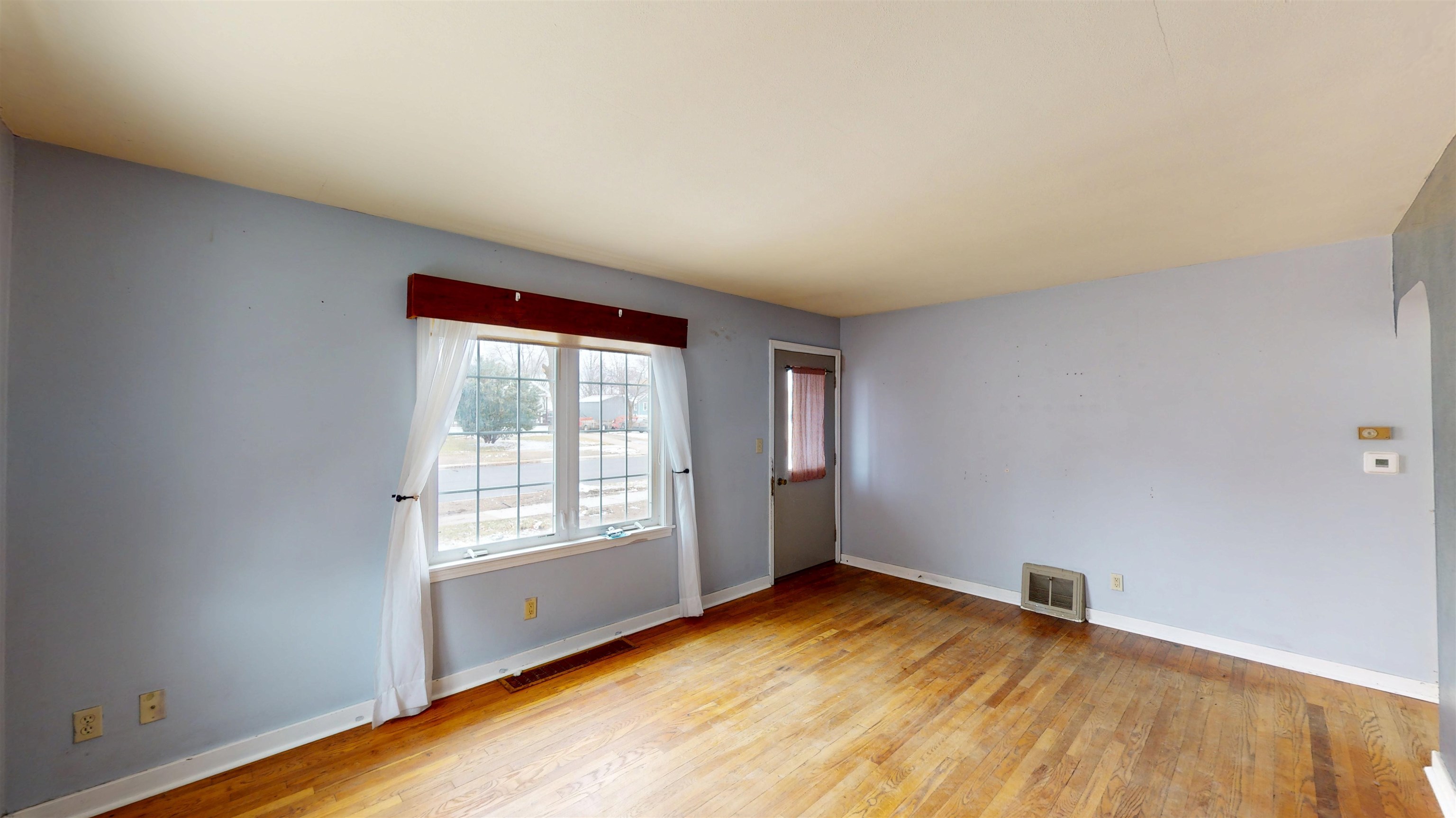 505 S ASH AVENUE, Marshfield, Wisconsin 54449, 2 Bedrooms Bedrooms, ,1 BathroomBathrooms,Residential,For Sale,505 S ASH AVENUE,22601303