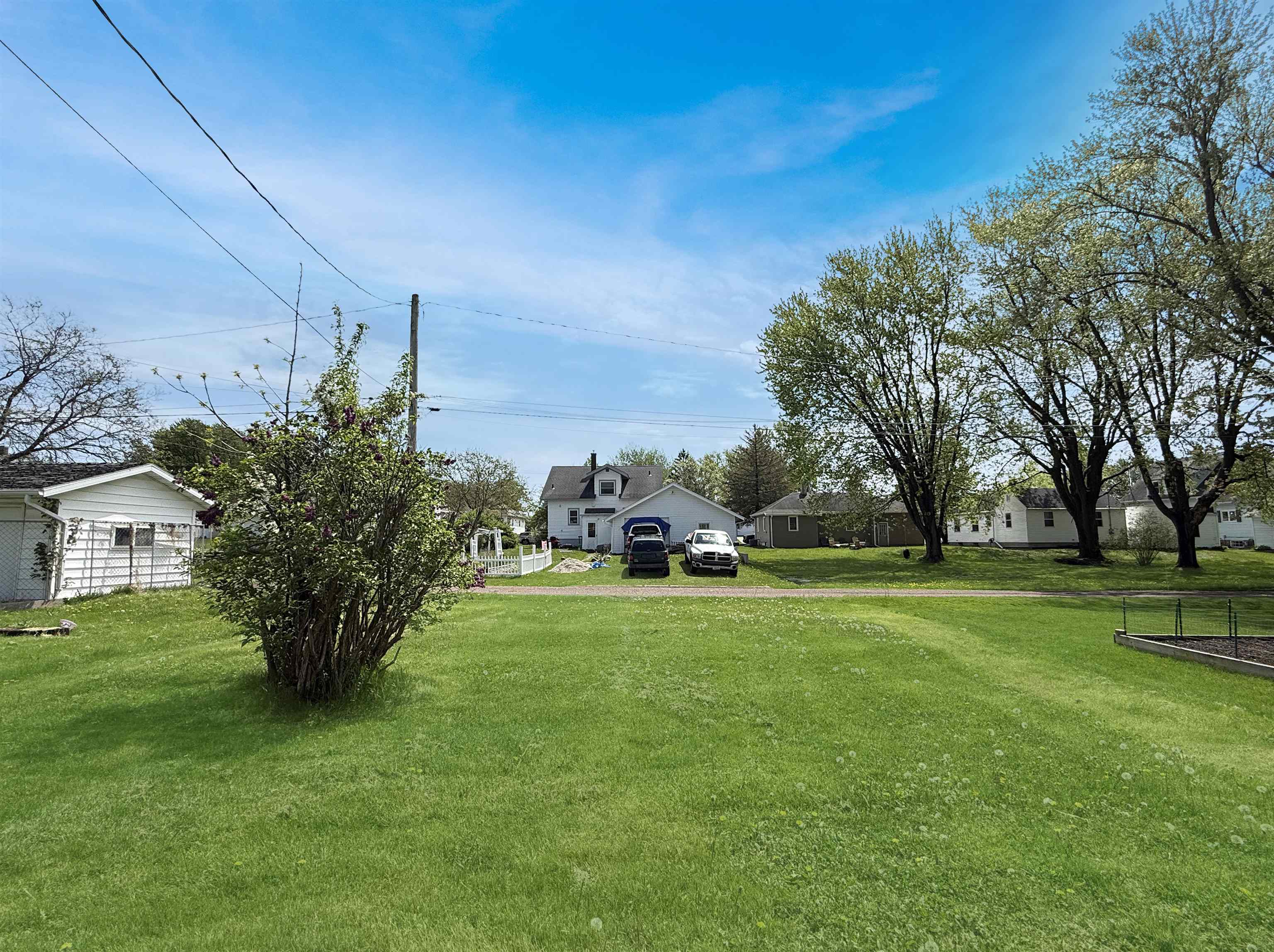 505 S ASH AVENUE, Marshfield, Wisconsin 54449, 2 Bedrooms Bedrooms, ,1 BathroomBathrooms,Residential,For Sale,505 S ASH AVENUE,22601303