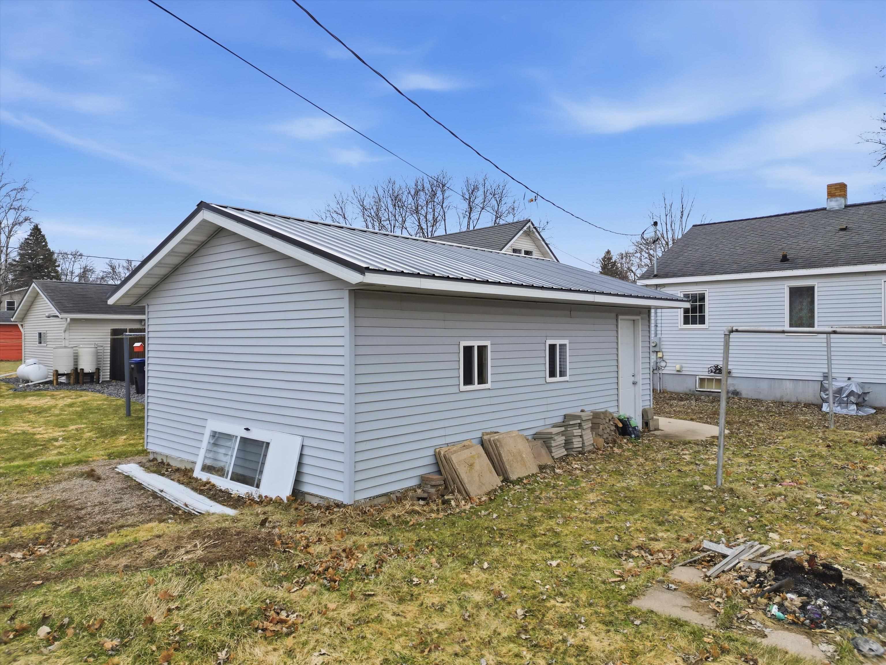 505 S ASH AVENUE, Marshfield, Wisconsin 54449, 2 Bedrooms Bedrooms, ,1 BathroomBathrooms,Residential,For Sale,505 S ASH AVENUE,22601303