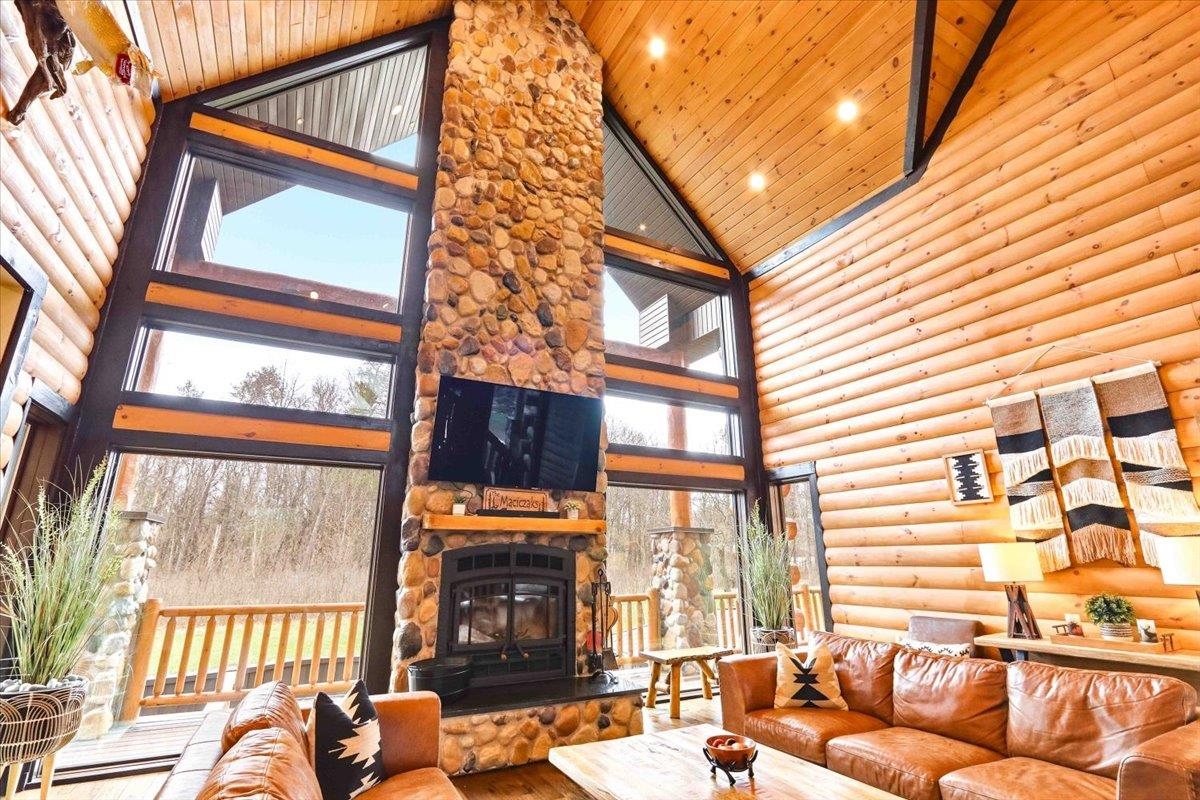 945 N WALDEN WAY, Nekoosa, Wisconsin 54457-0000, 6 Bedrooms Bedrooms, ,4 BathroomsBathrooms,Residential,For Sale,945 N WALDEN WAY,22601306