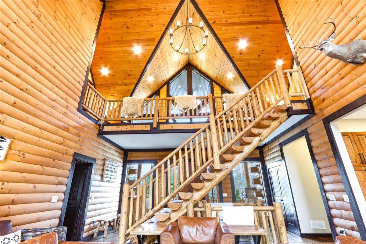 945 N WALDEN WAY, Nekoosa, Wisconsin 54457-0000, 6 Bedrooms Bedrooms, ,4 BathroomsBathrooms,Residential,For Sale,945 N WALDEN WAY,22601306