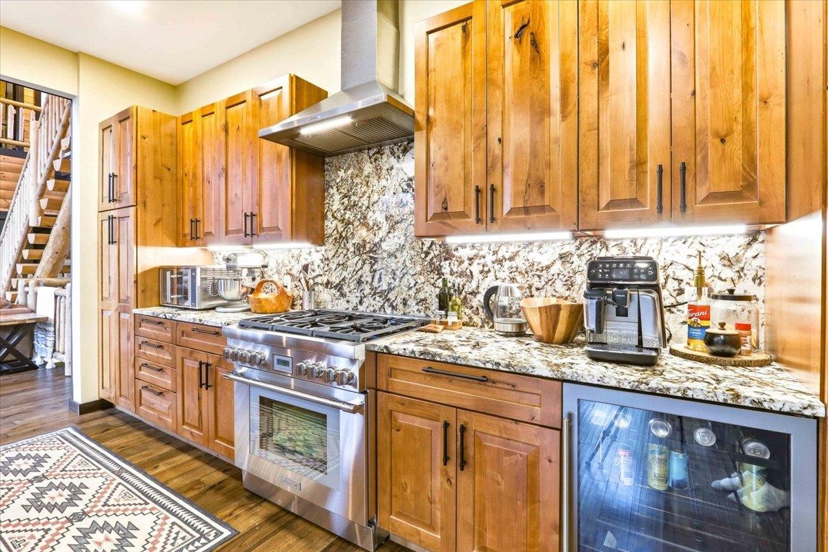 945 N WALDEN WAY, Nekoosa, Wisconsin 54457-0000, 6 Bedrooms Bedrooms, ,4 BathroomsBathrooms,Residential,For Sale,945 N WALDEN WAY,22601306