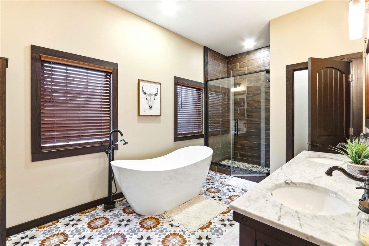 945 N WALDEN WAY, Nekoosa, Wisconsin 54457-0000, 6 Bedrooms Bedrooms, ,4 BathroomsBathrooms,Residential,For Sale,945 N WALDEN WAY,22601306