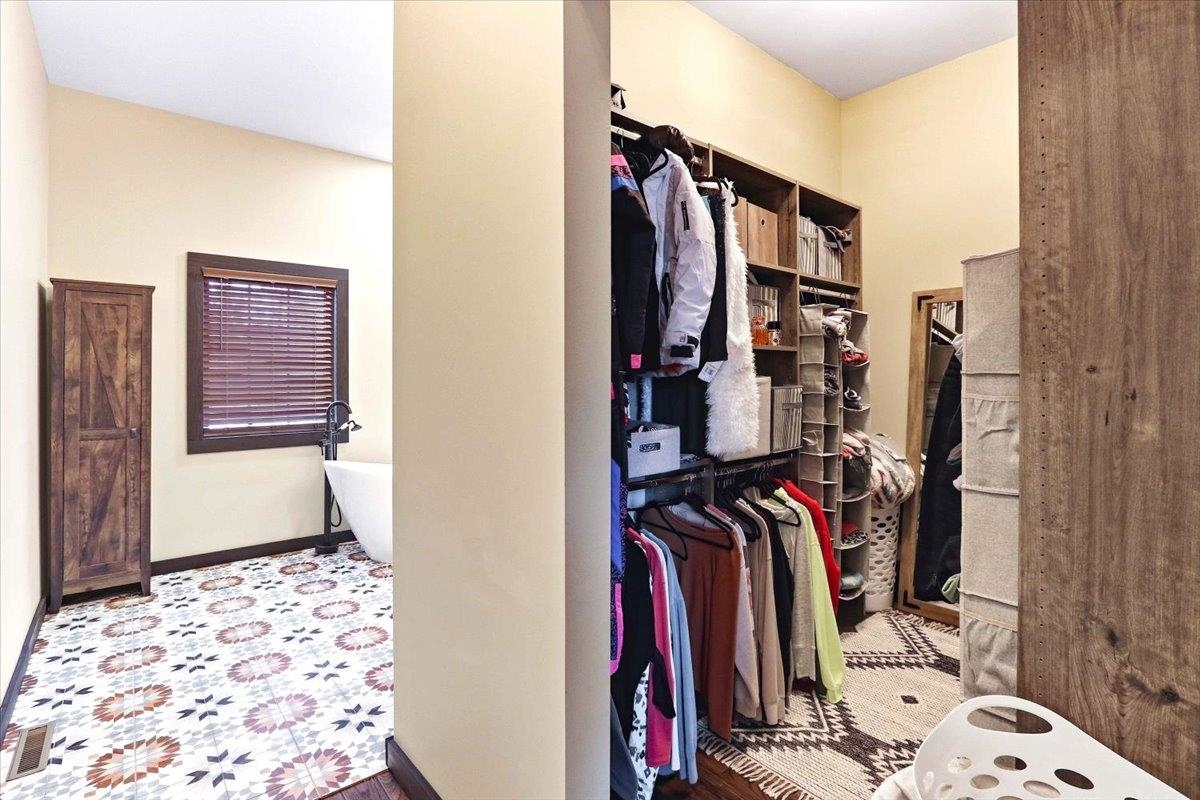 945 N WALDEN WAY, Nekoosa, Wisconsin 54457-0000, 6 Bedrooms Bedrooms, ,4 BathroomsBathrooms,Residential,For Sale,945 N WALDEN WAY,22601306