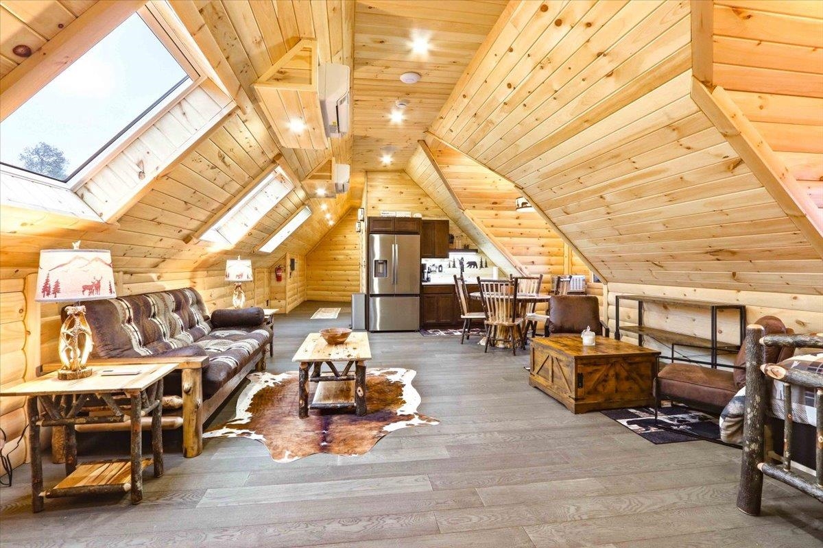 945 N WALDEN WAY, Nekoosa, Wisconsin 54457-0000, 6 Bedrooms Bedrooms, ,4 BathroomsBathrooms,Residential,For Sale,945 N WALDEN WAY,22601306