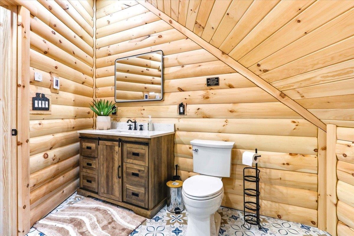 945 N WALDEN WAY, Nekoosa, Wisconsin 54457-0000, 6 Bedrooms Bedrooms, ,4 BathroomsBathrooms,Residential,For Sale,945 N WALDEN WAY,22601306