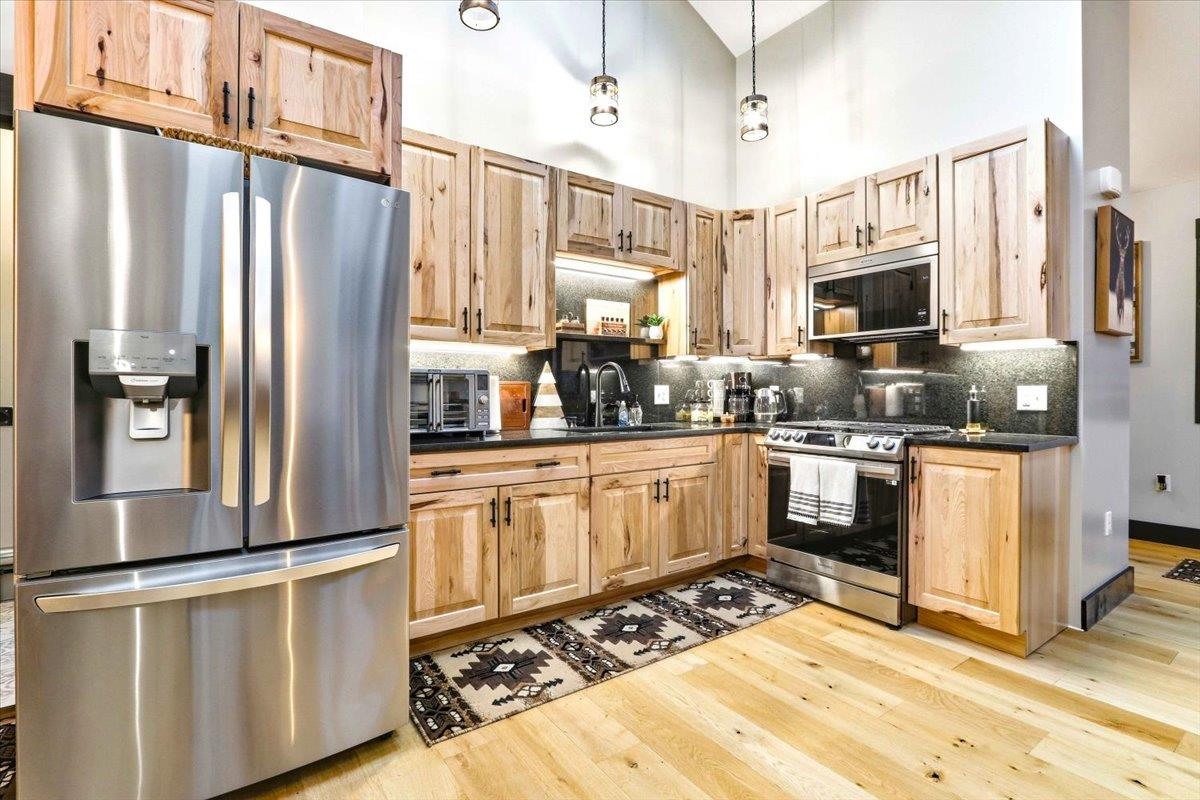 945 N WALDEN WAY, Nekoosa, Wisconsin 54457-0000, 6 Bedrooms Bedrooms, ,4 BathroomsBathrooms,Residential,For Sale,945 N WALDEN WAY,22601306