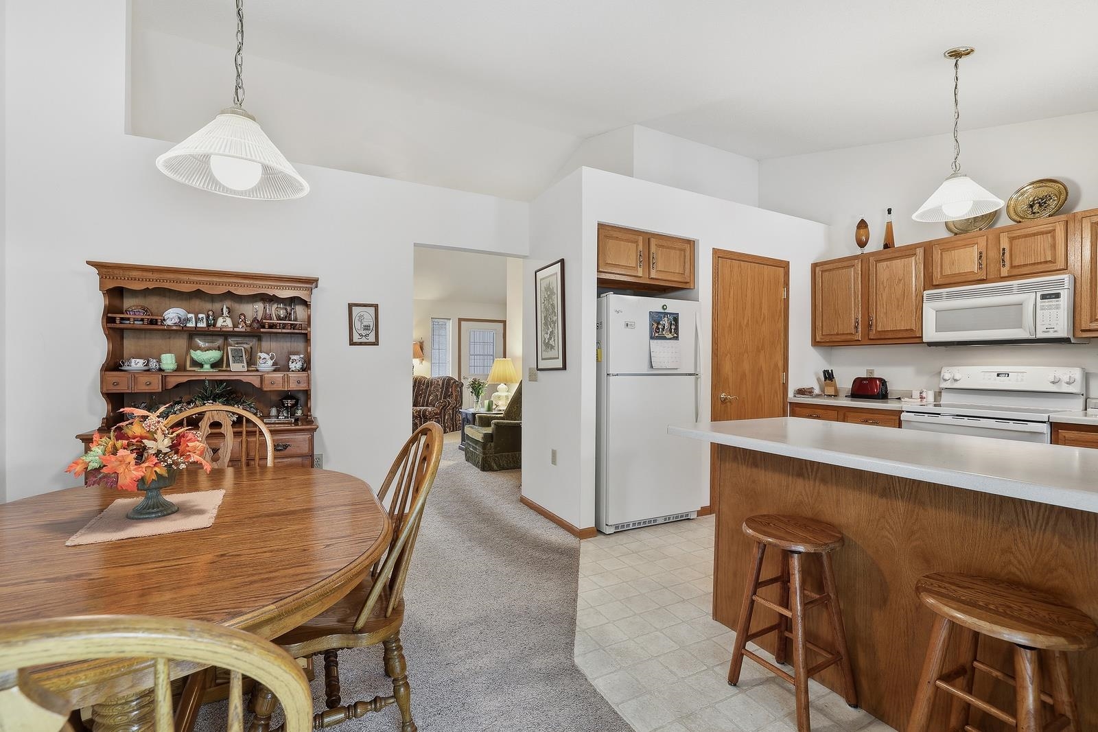 506 N JUNO AVENUE, Marshfield, Wisconsin 54449, 3 Bedrooms Bedrooms, ,2 BathroomsBathrooms,Residential,For Sale,506 N JUNO AVENUE,22601309