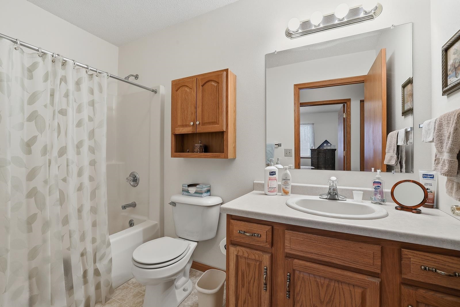 506 N JUNO AVENUE, Marshfield, Wisconsin 54449, 3 Bedrooms Bedrooms, ,2 BathroomsBathrooms,Residential,For Sale,506 N JUNO AVENUE,22601309