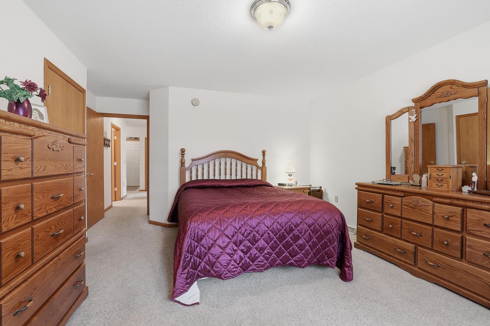 506 N JUNO AVENUE, Marshfield, Wisconsin 54449, 3 Bedrooms Bedrooms, ,2 BathroomsBathrooms,Residential,For Sale,506 N JUNO AVENUE,22601309