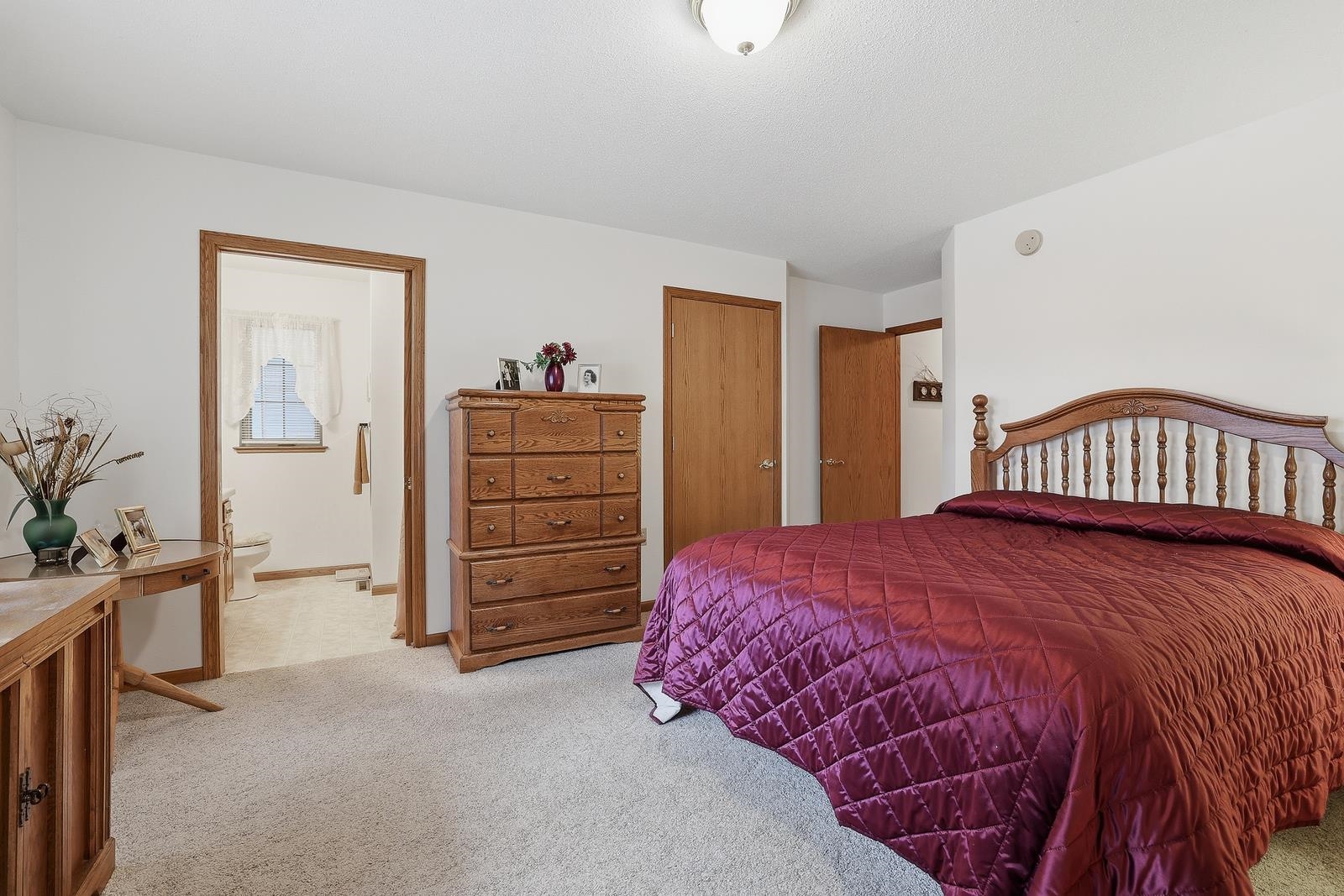 506 N JUNO AVENUE, Marshfield, Wisconsin 54449, 3 Bedrooms Bedrooms, ,2 BathroomsBathrooms,Residential,For Sale,506 N JUNO AVENUE,22601309