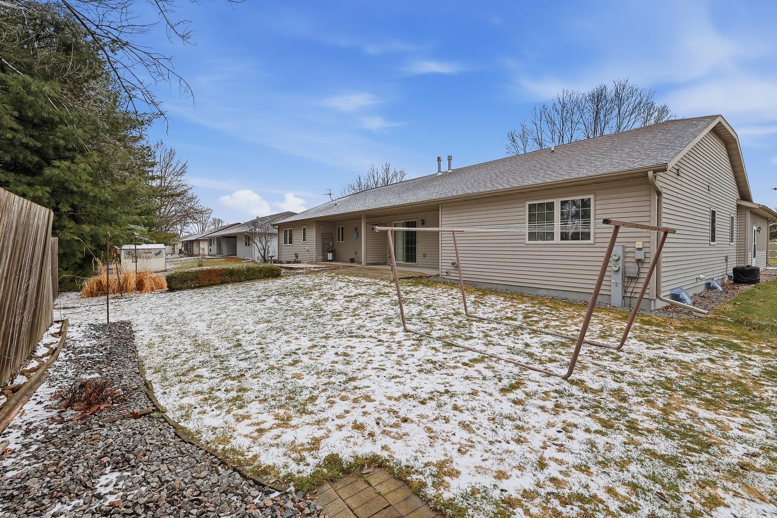 506 N JUNO AVENUE, Marshfield, Wisconsin 54449, 3 Bedrooms Bedrooms, ,2 BathroomsBathrooms,Residential,For Sale,506 N JUNO AVENUE,22601309