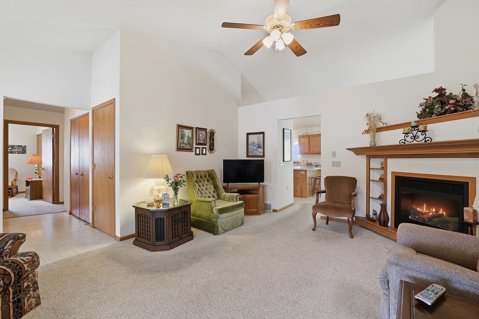 506 N JUNO AVENUE, Marshfield, Wisconsin 54449, 3 Bedrooms Bedrooms, ,2 BathroomsBathrooms,Residential,For Sale,506 N JUNO AVENUE,22601309